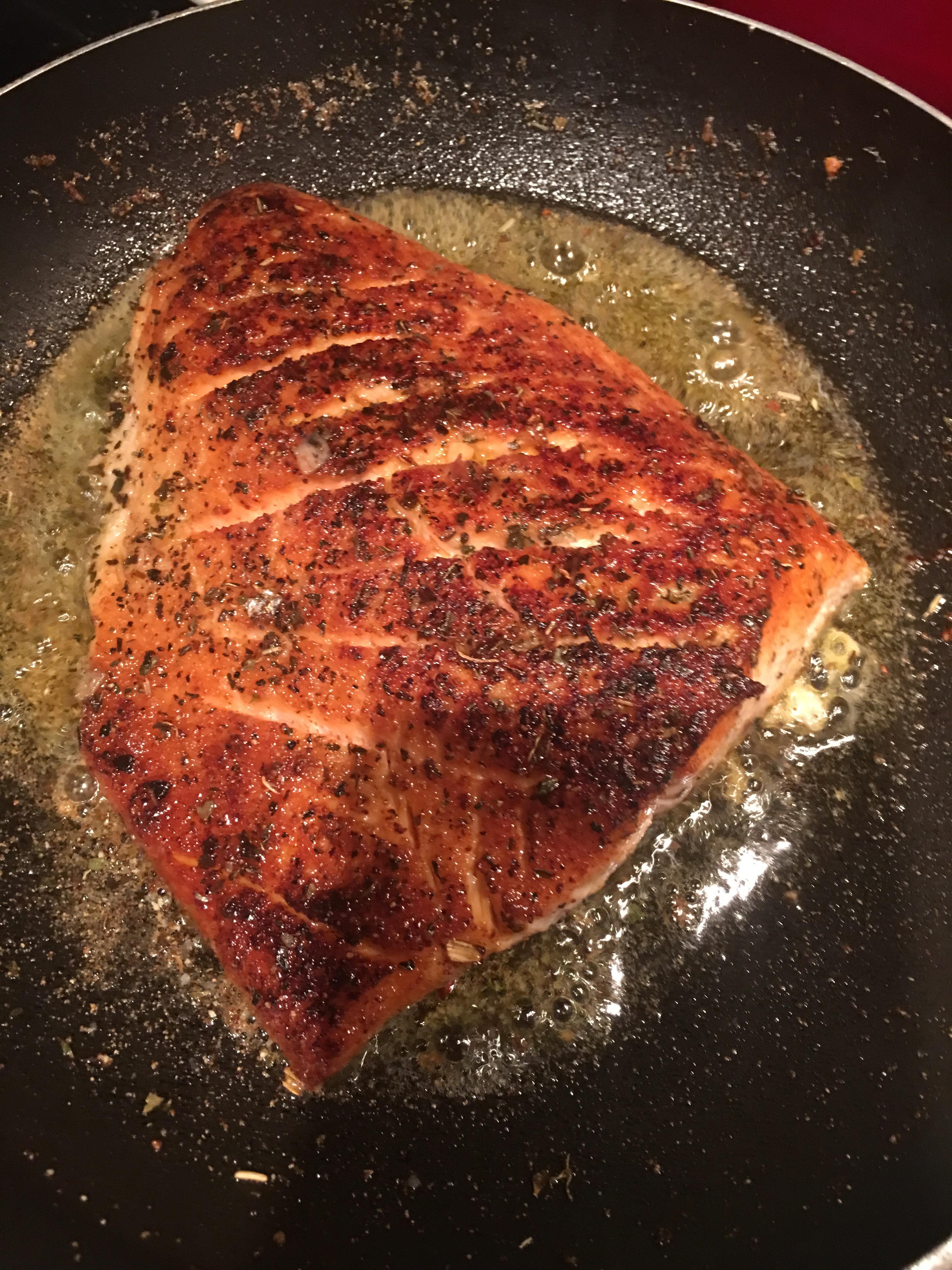 [Homemade] pan cooked salmon in butter/olive oil r/food