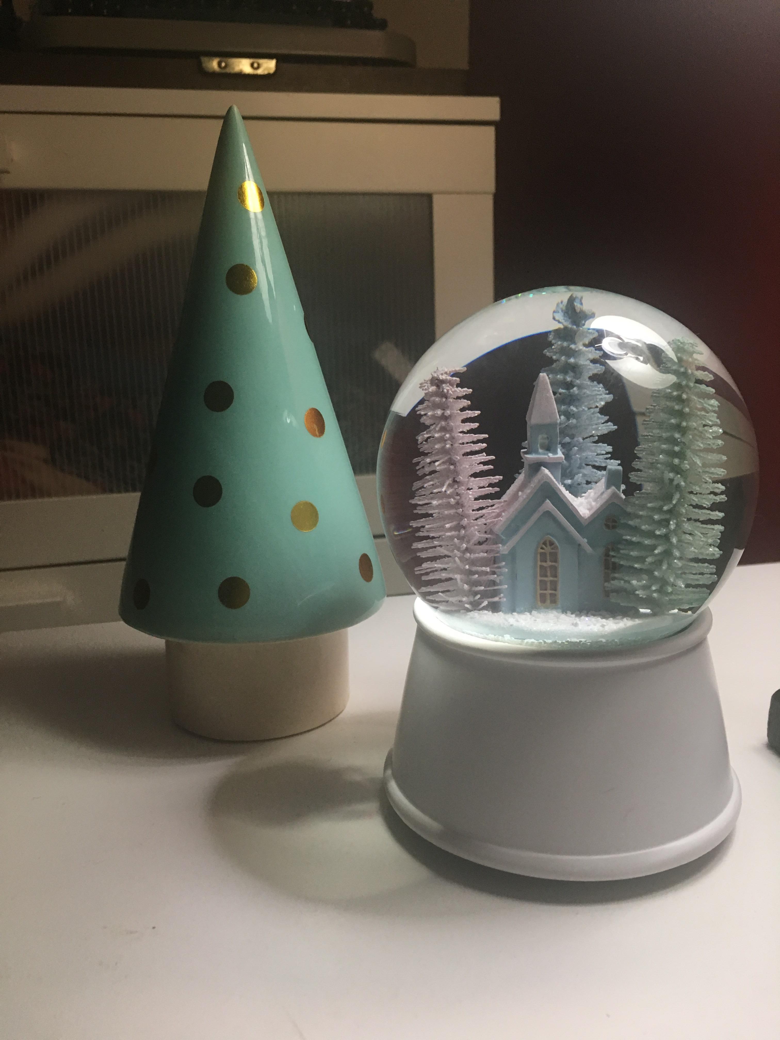 It’s never too early to decorate! r/christmas