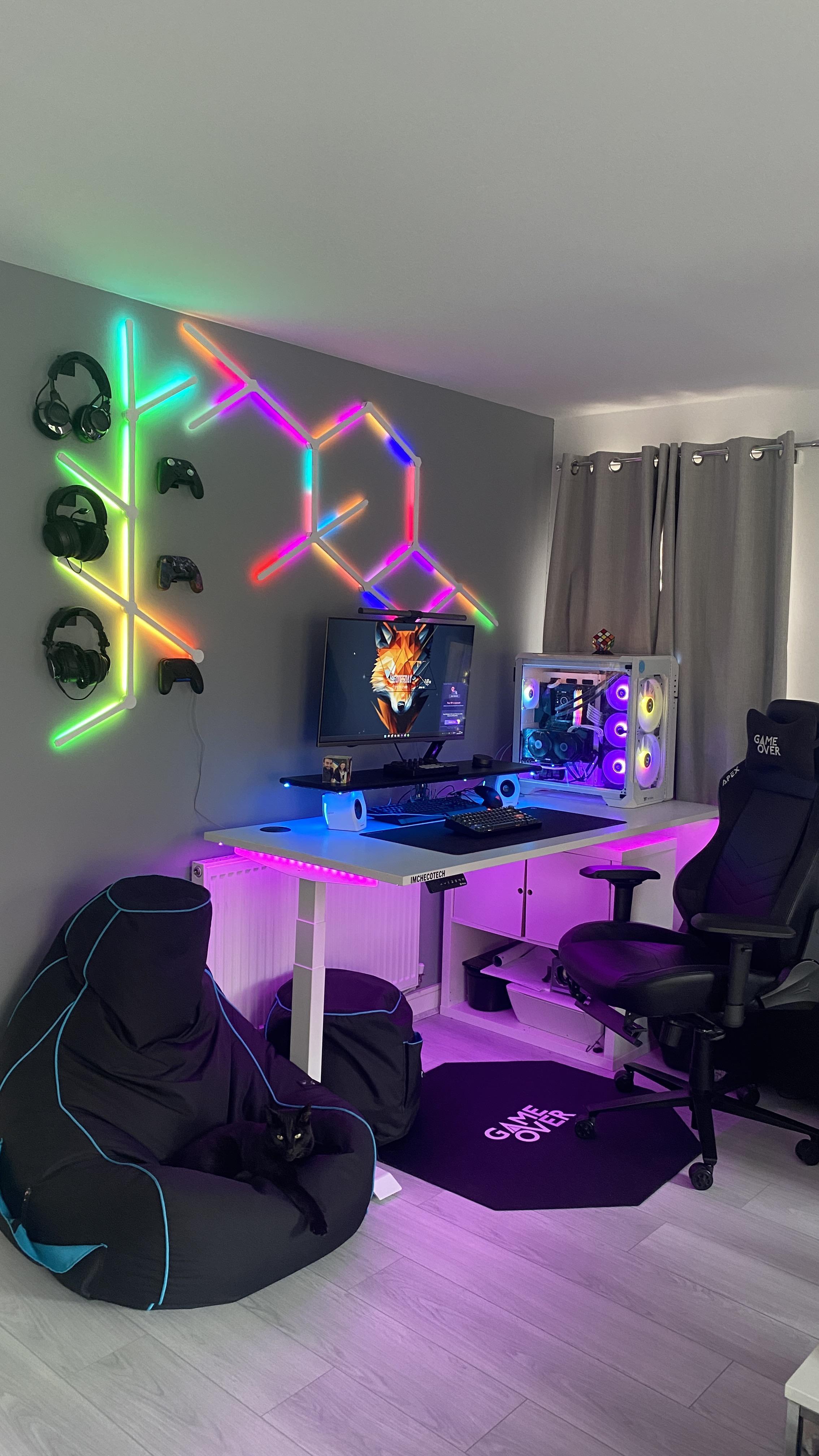 My happy place r/battlestations