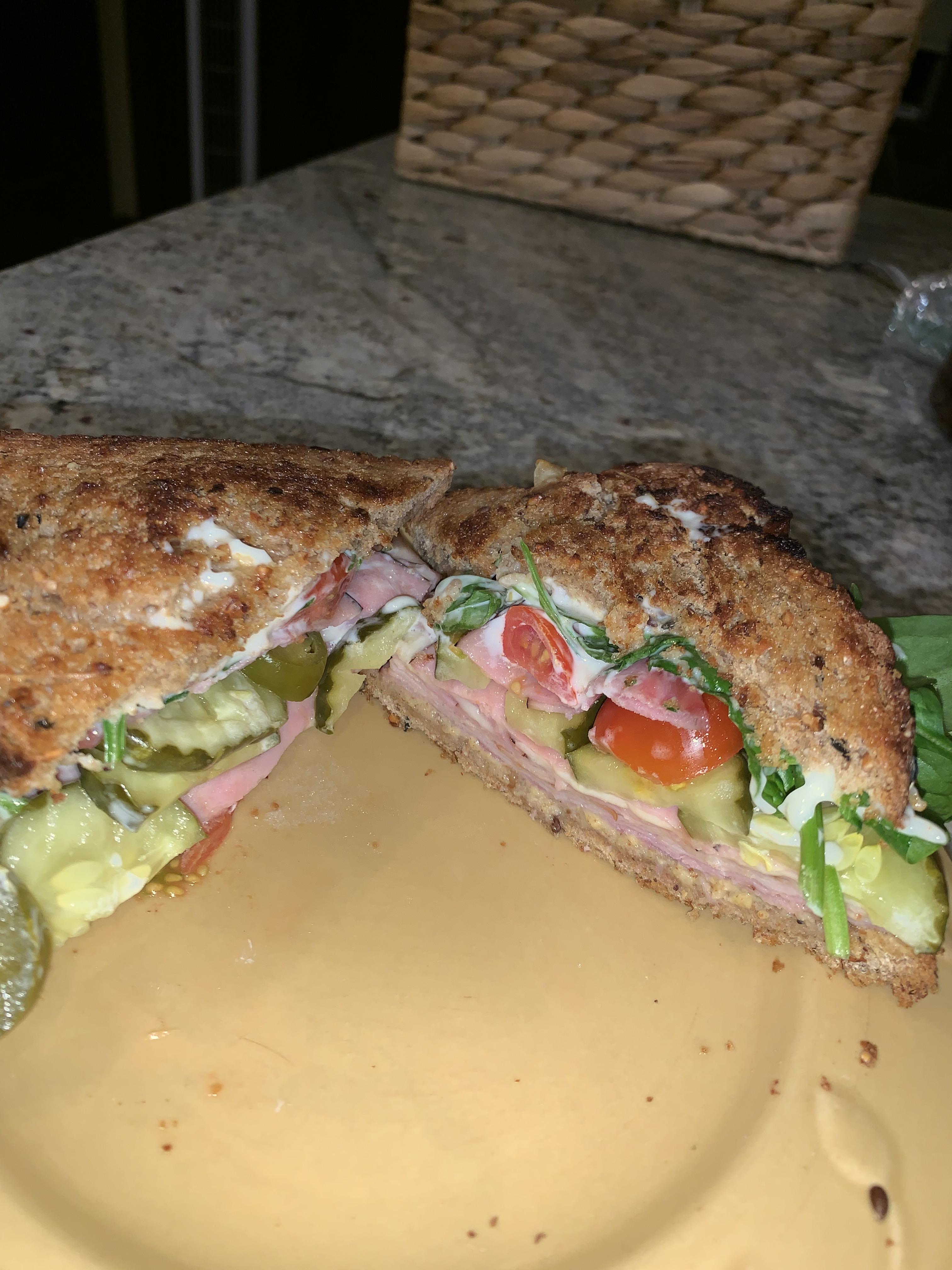 Late night Sammie r/Sandwiches