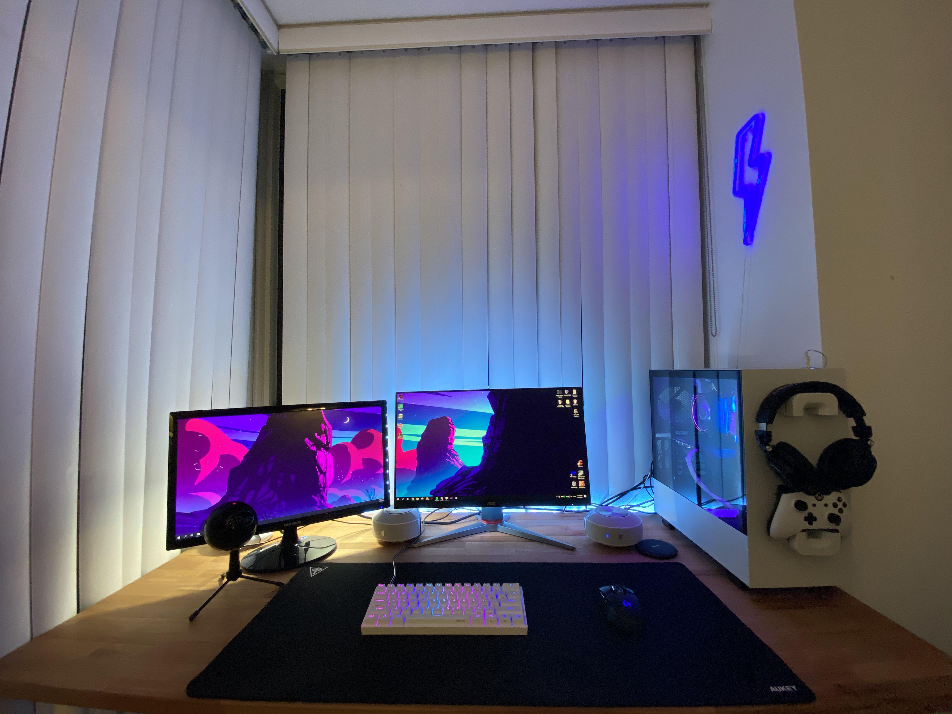 A wellneeded desk upgrade for quarantine + college r/battlestations