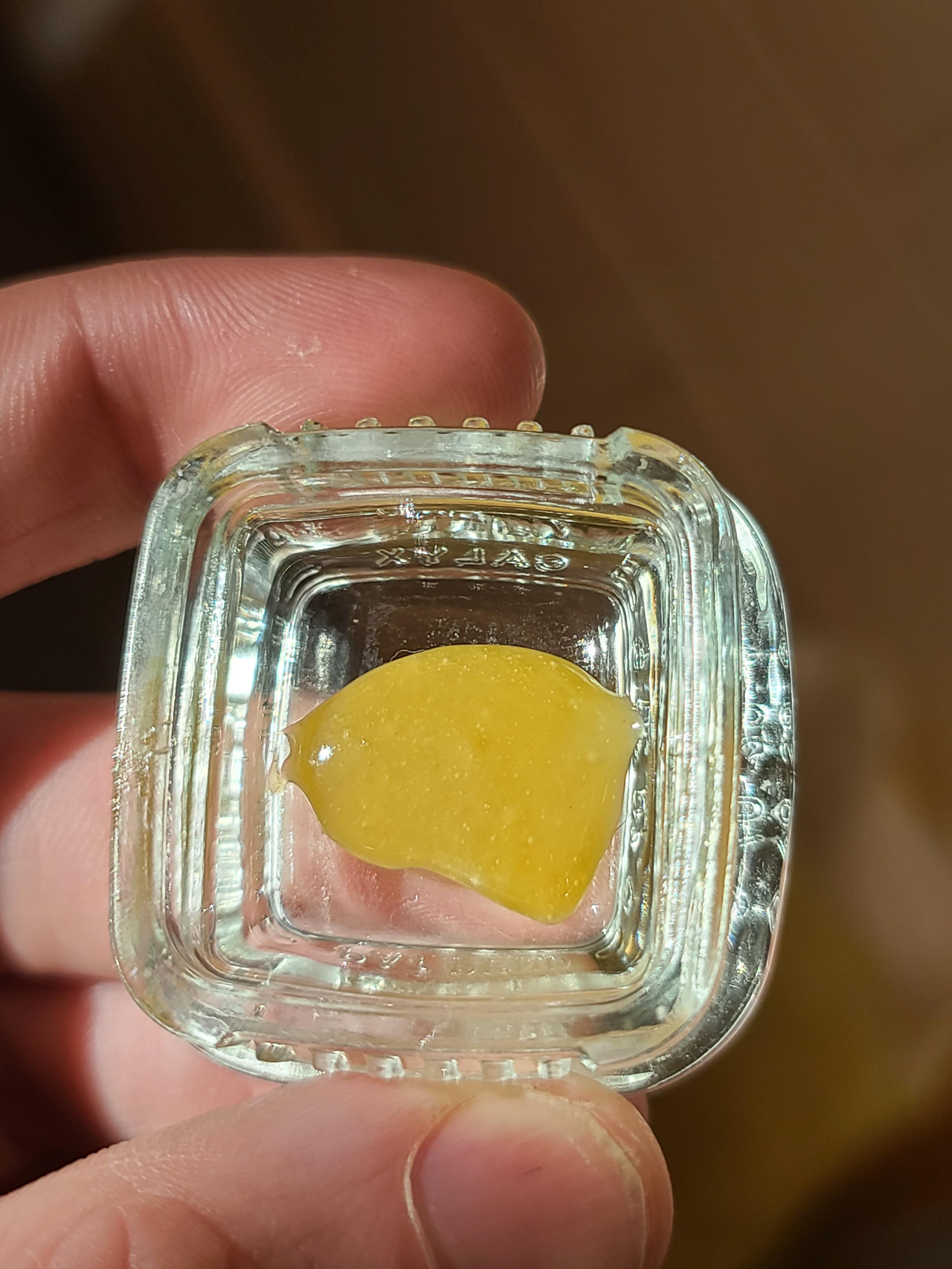 Pie flower rosin after a 12 hour cold cure 😋 r/ZonaEnts