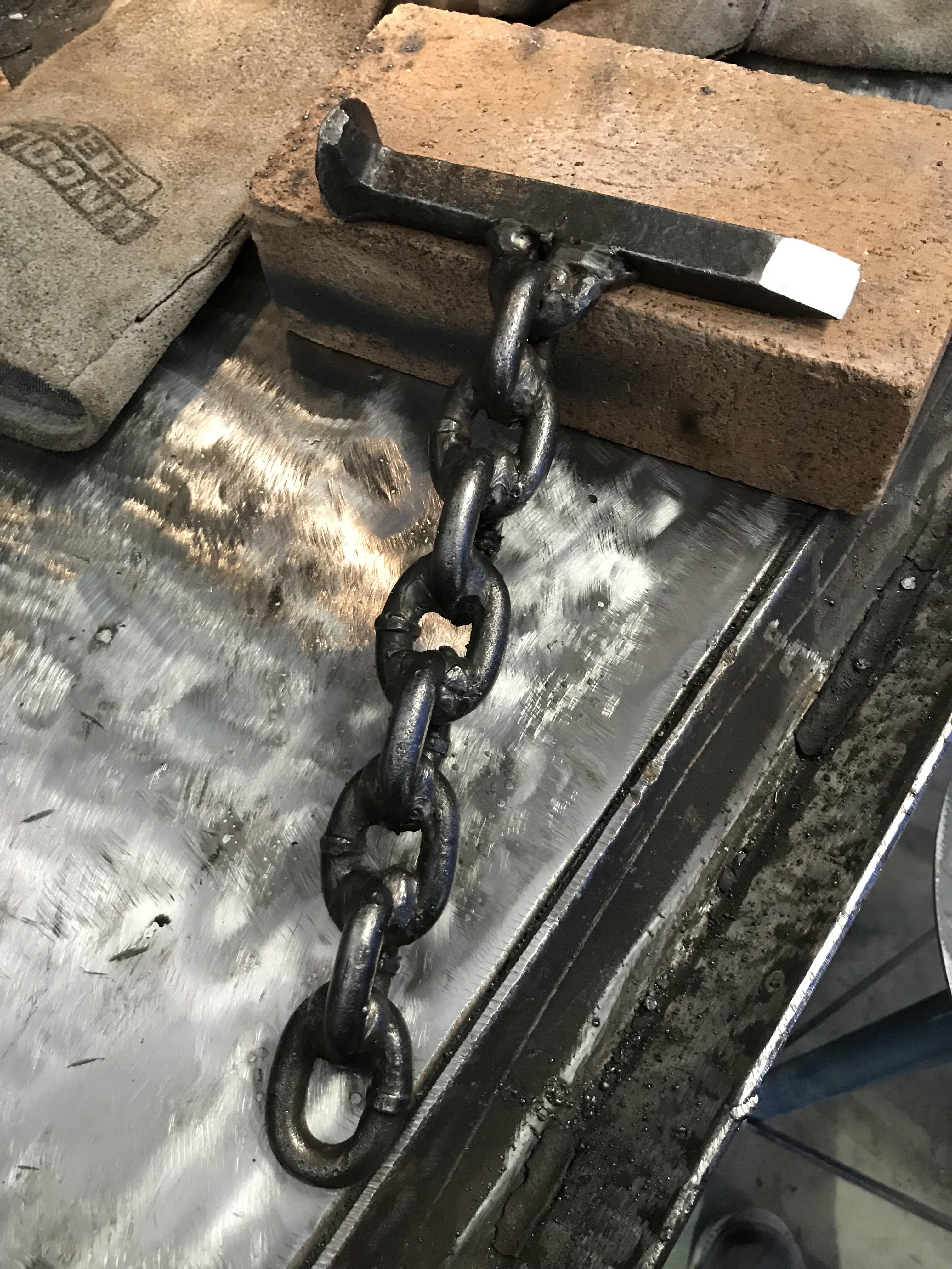 I love welding chain, and this is my favorite small project I’ve done D My chain/railroad spike