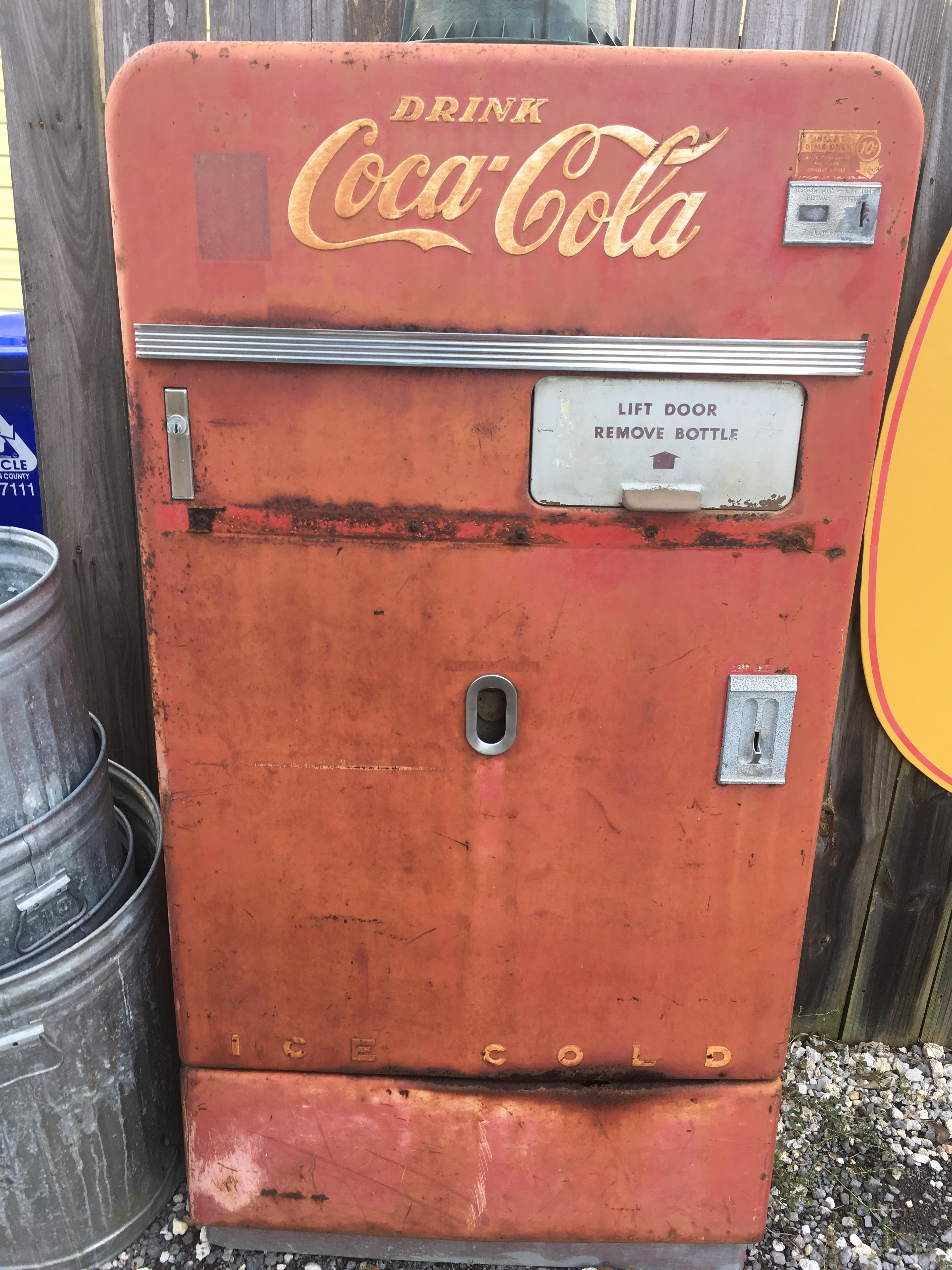 This antique vending machine r/mildlyinteresting