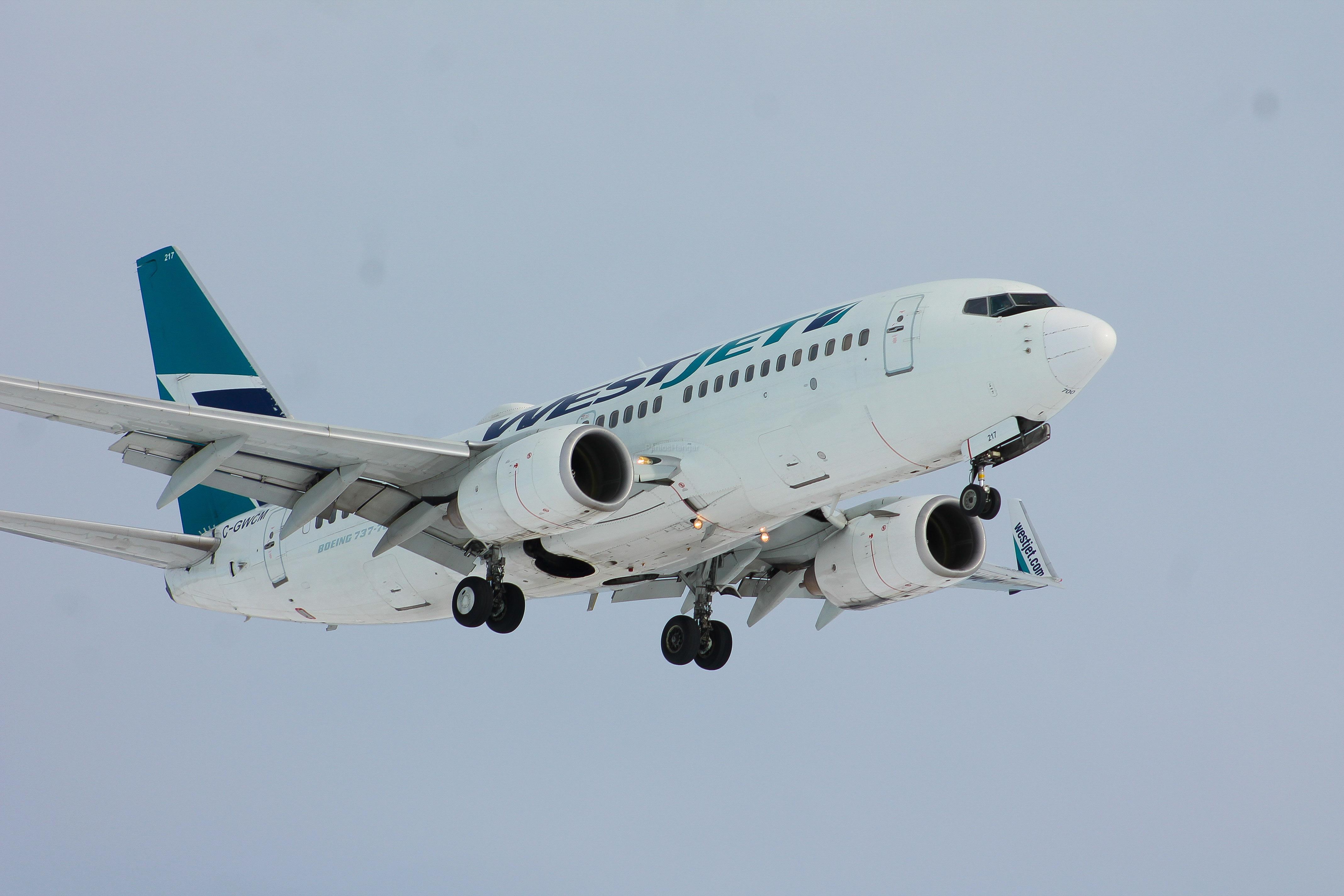 Westjet used to operate this flight daily. Now it's 3 times a week. 556 on final into Kitchener