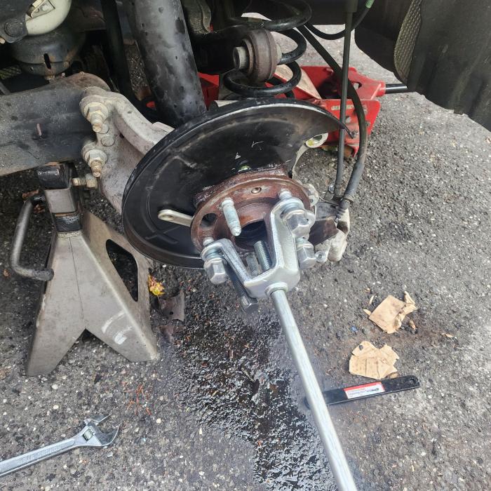 How To Take Off A Wheel Hub Made Easy And Efficient How To Take Off A Wheel Hub Made Easy And Efficient