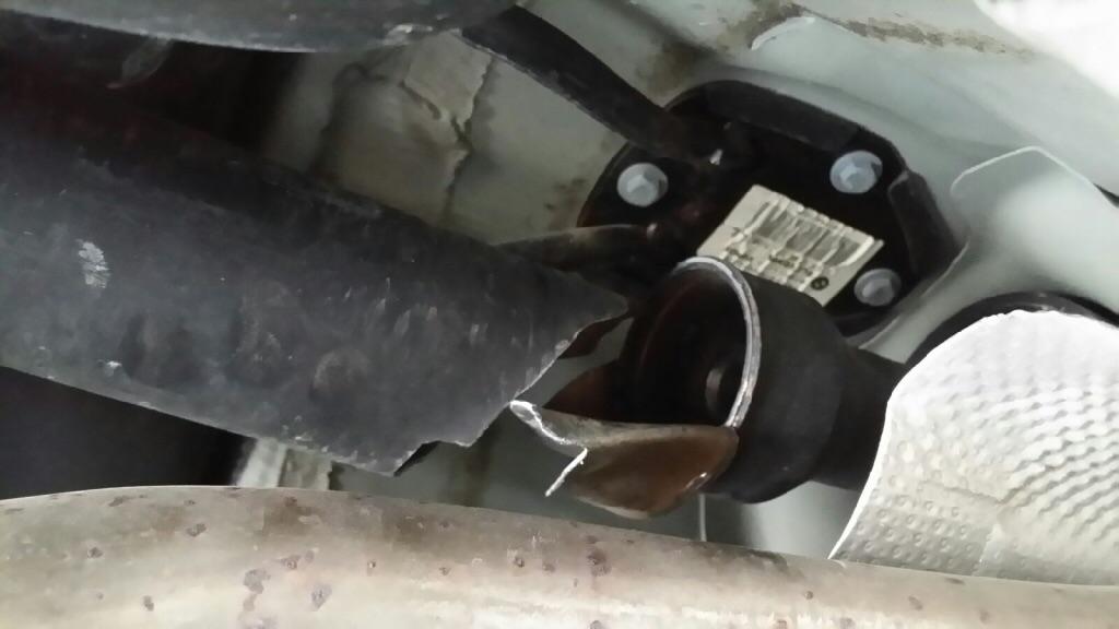 E90 330i 6MT driveshaft failure after only 60k miles! Welding defect