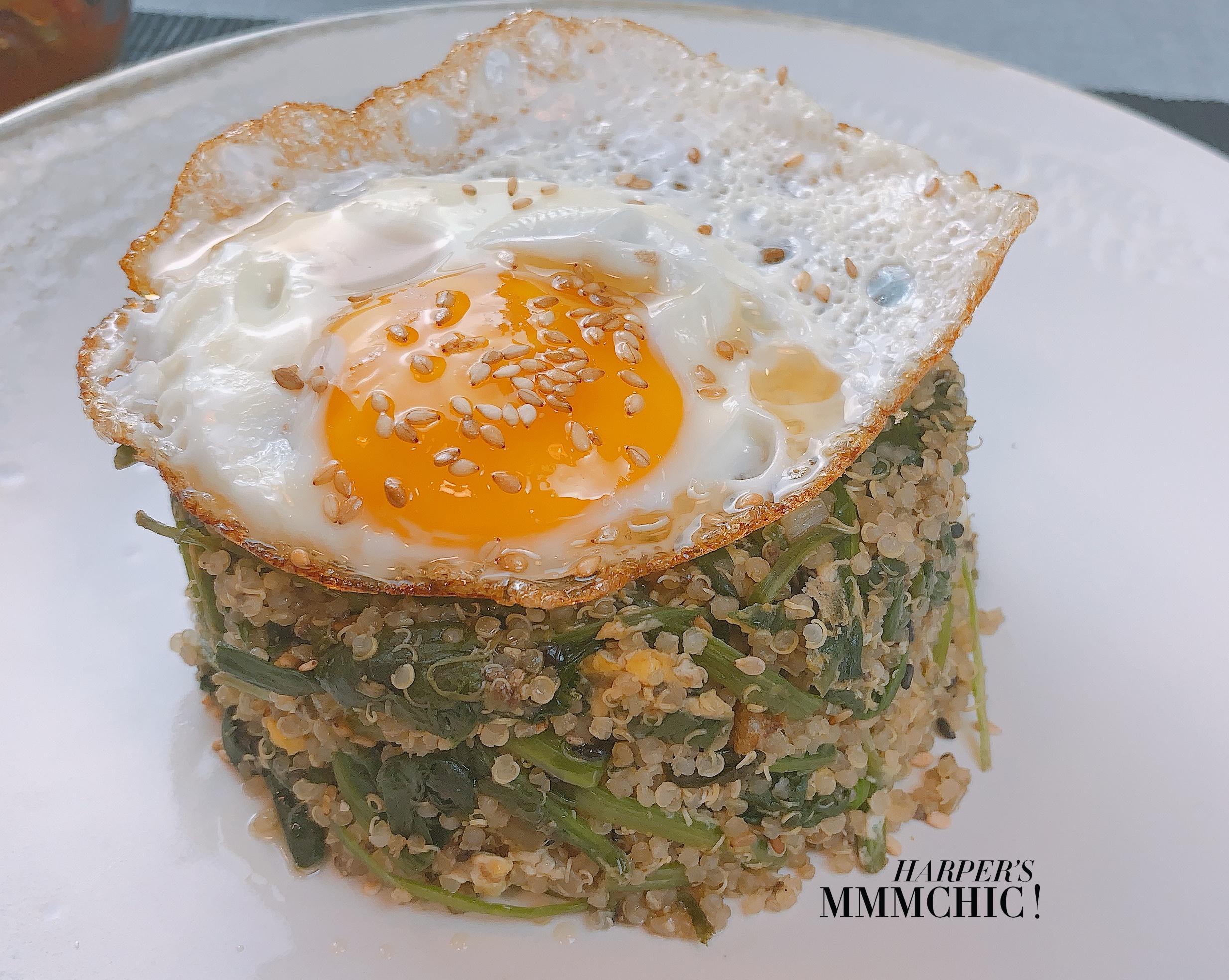 Easy Spinach Fried Egg Quinoa! r/VegRecipes