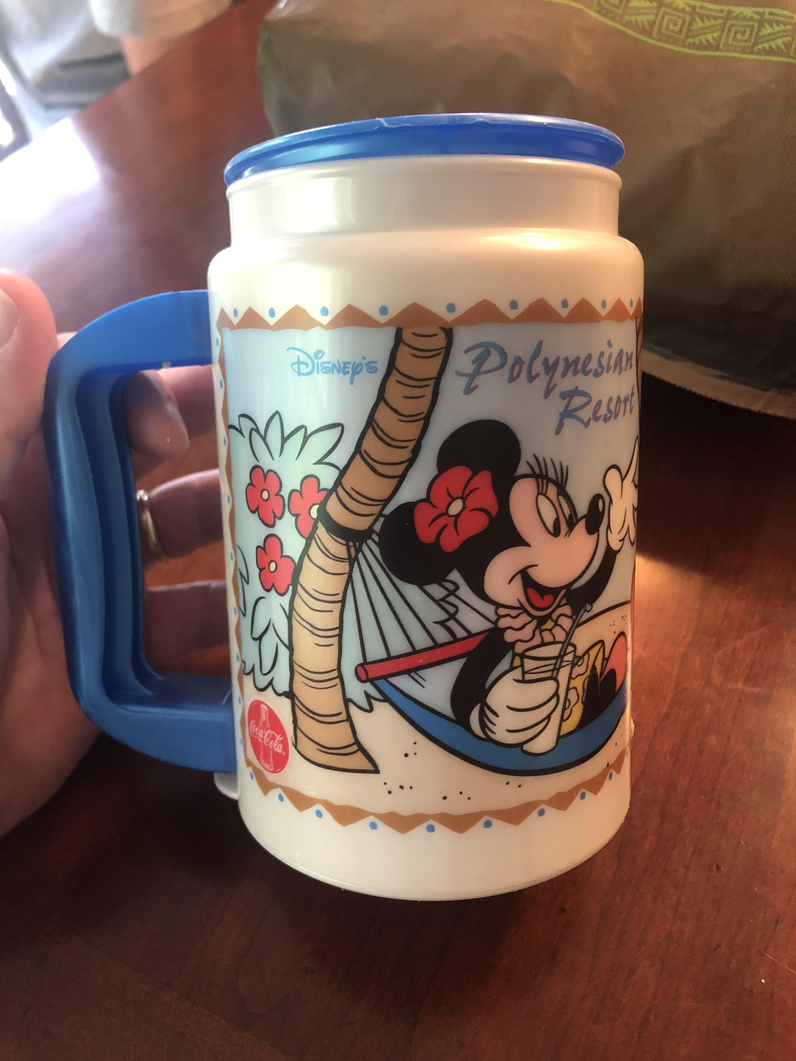 Are these free refill cups still a thing? r/WaltDisneyWorld
