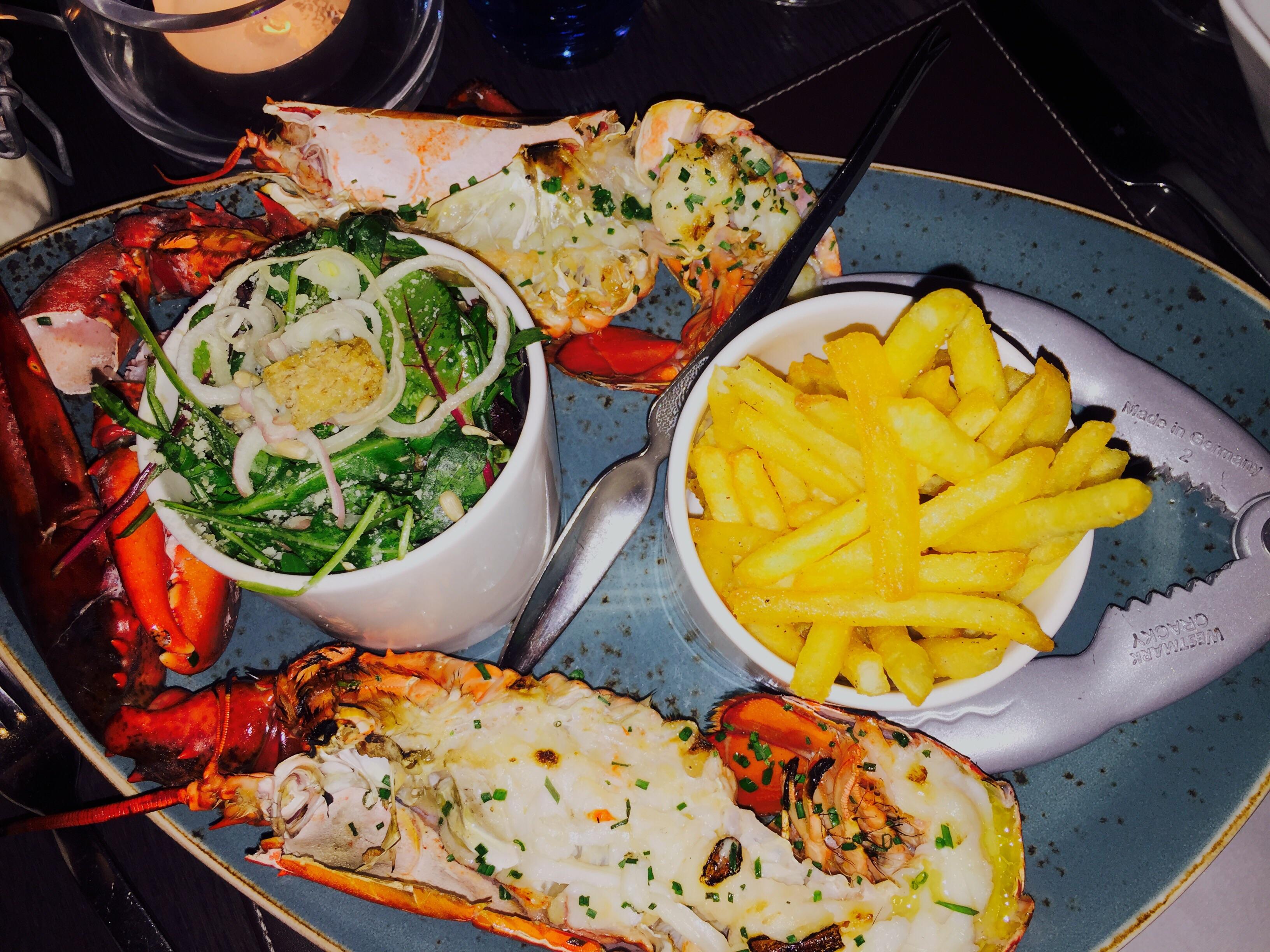 [Pro/Chef] Lobster Salad French Fries r/food