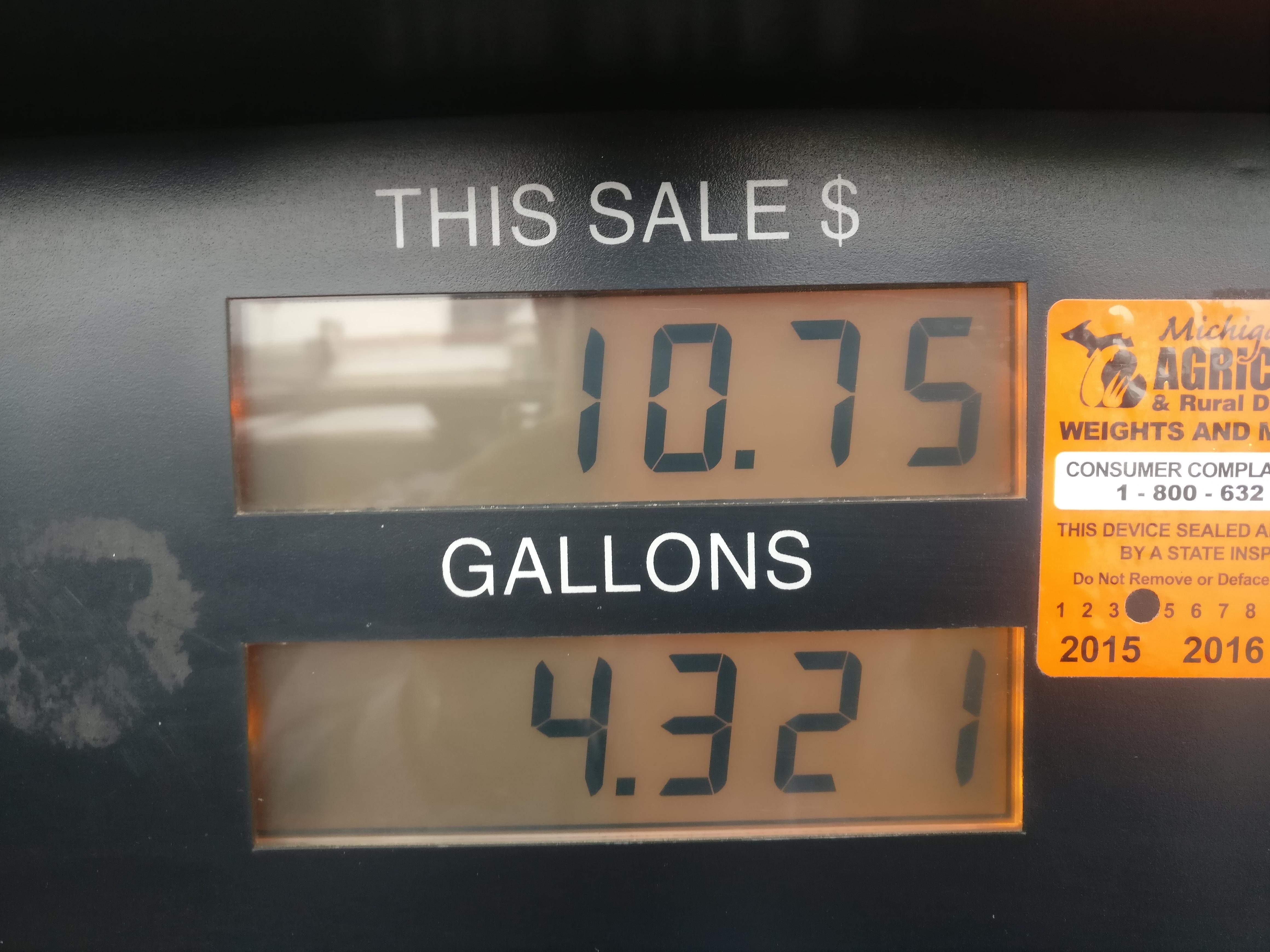 The cost for this gas stopped on an even quarter, and the digits in the