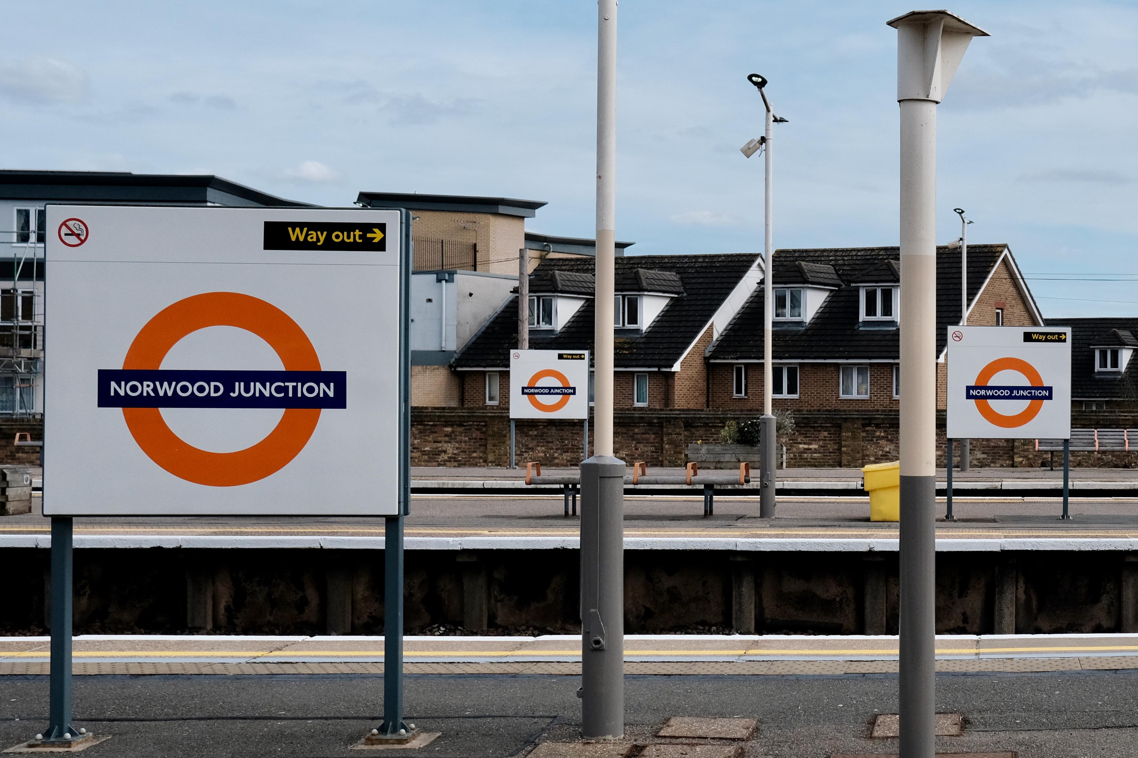 Norwood Junction // XPro3 // 23mm f2 // Classic Chrome r/fujifilm