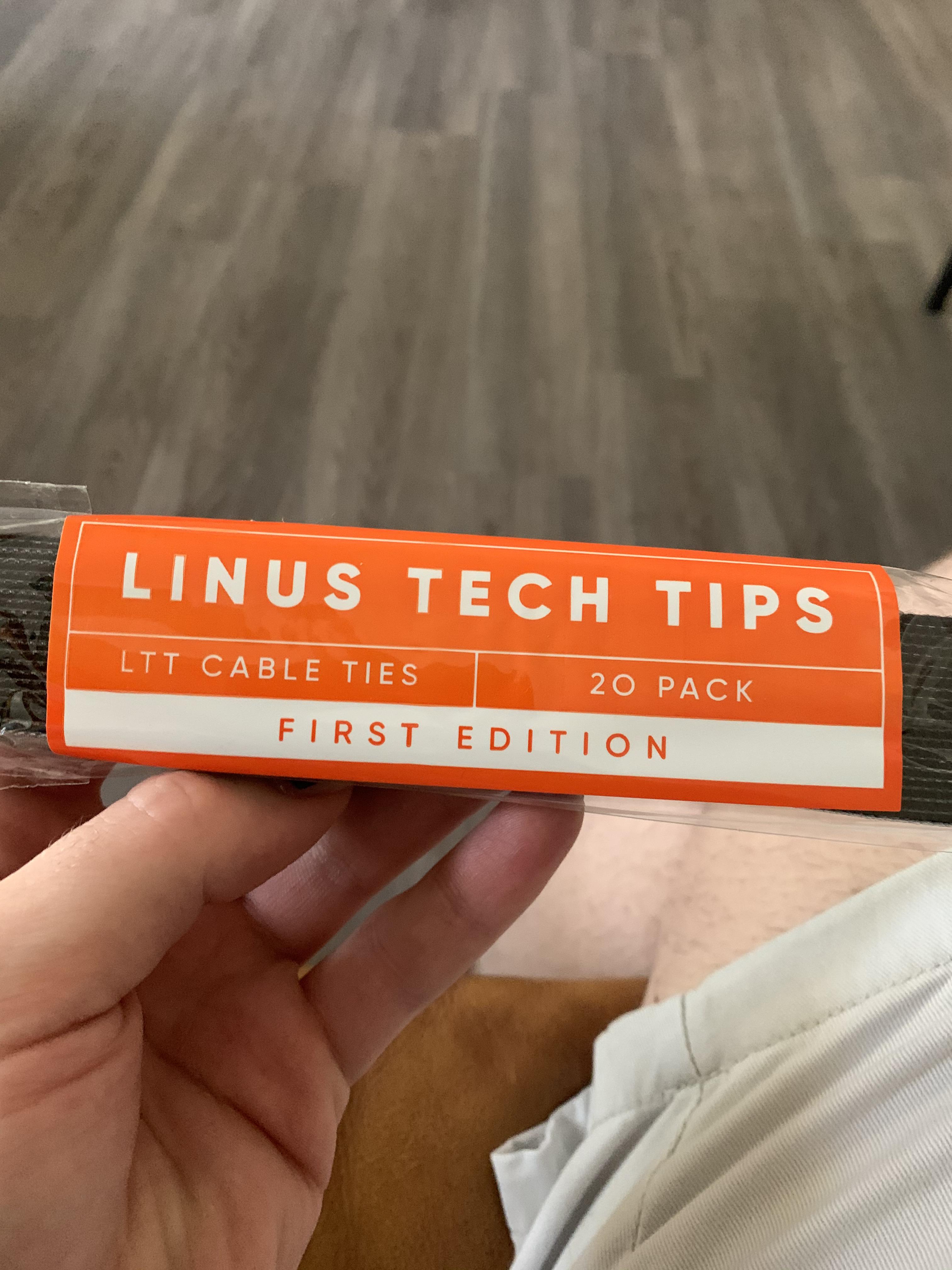 Grabbed some LTT cable ties for my build r/LinusTechTips
