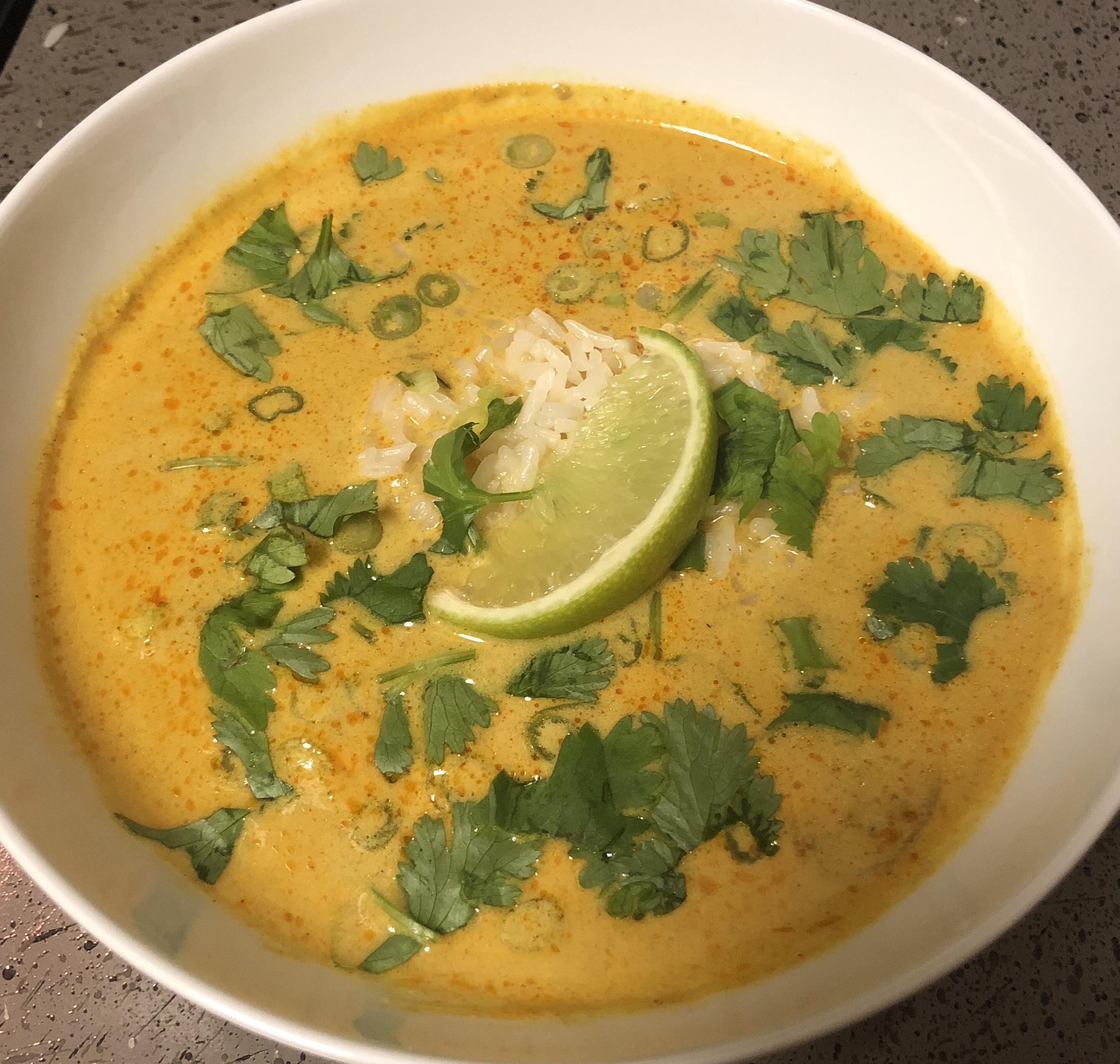 [Homemade] Thai Lemongrass Coconut Curry Chicken and Rice Soup r/food