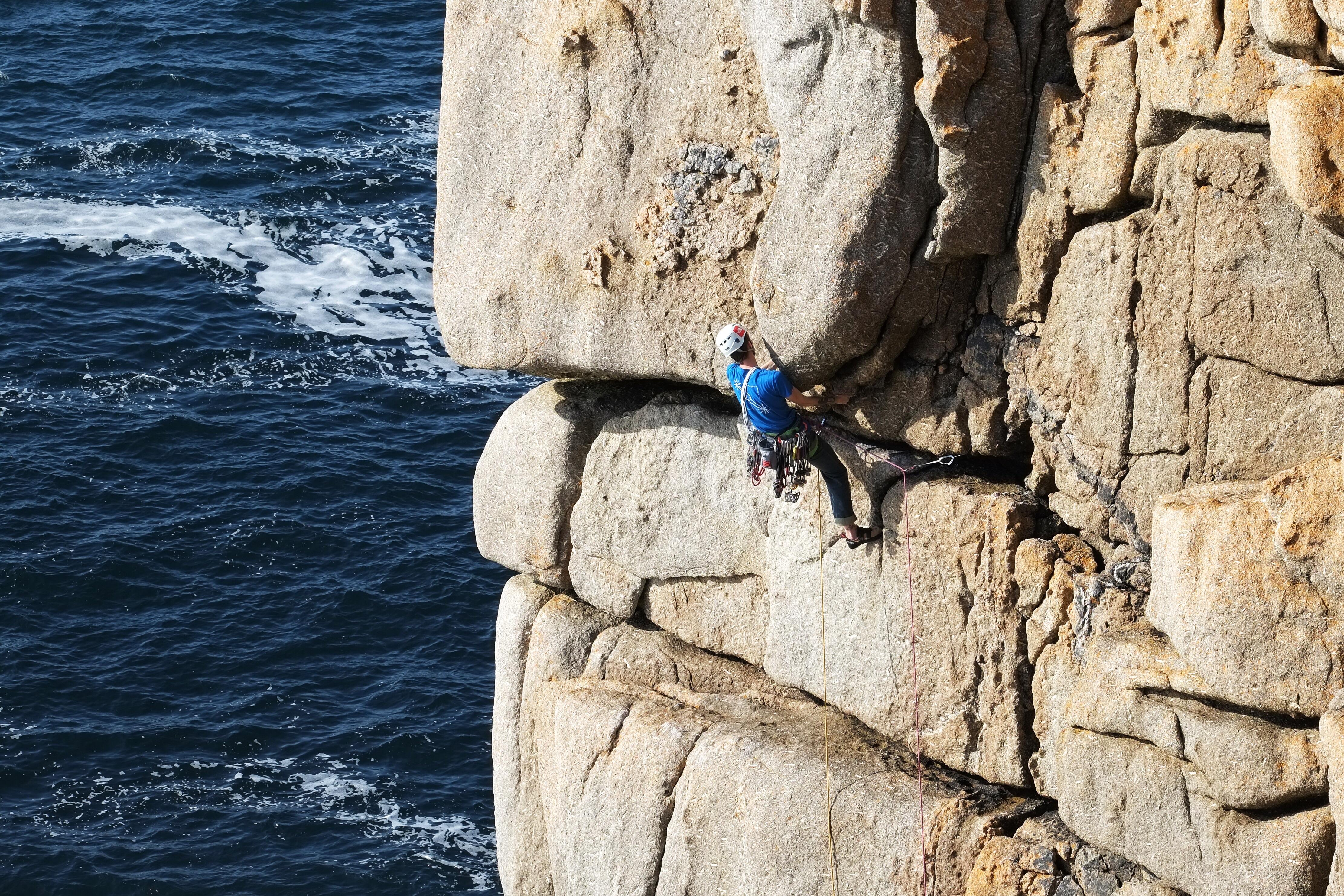 The spectacular move on 'Demo Route' at Sennen Cove, Cornwall r/climbing