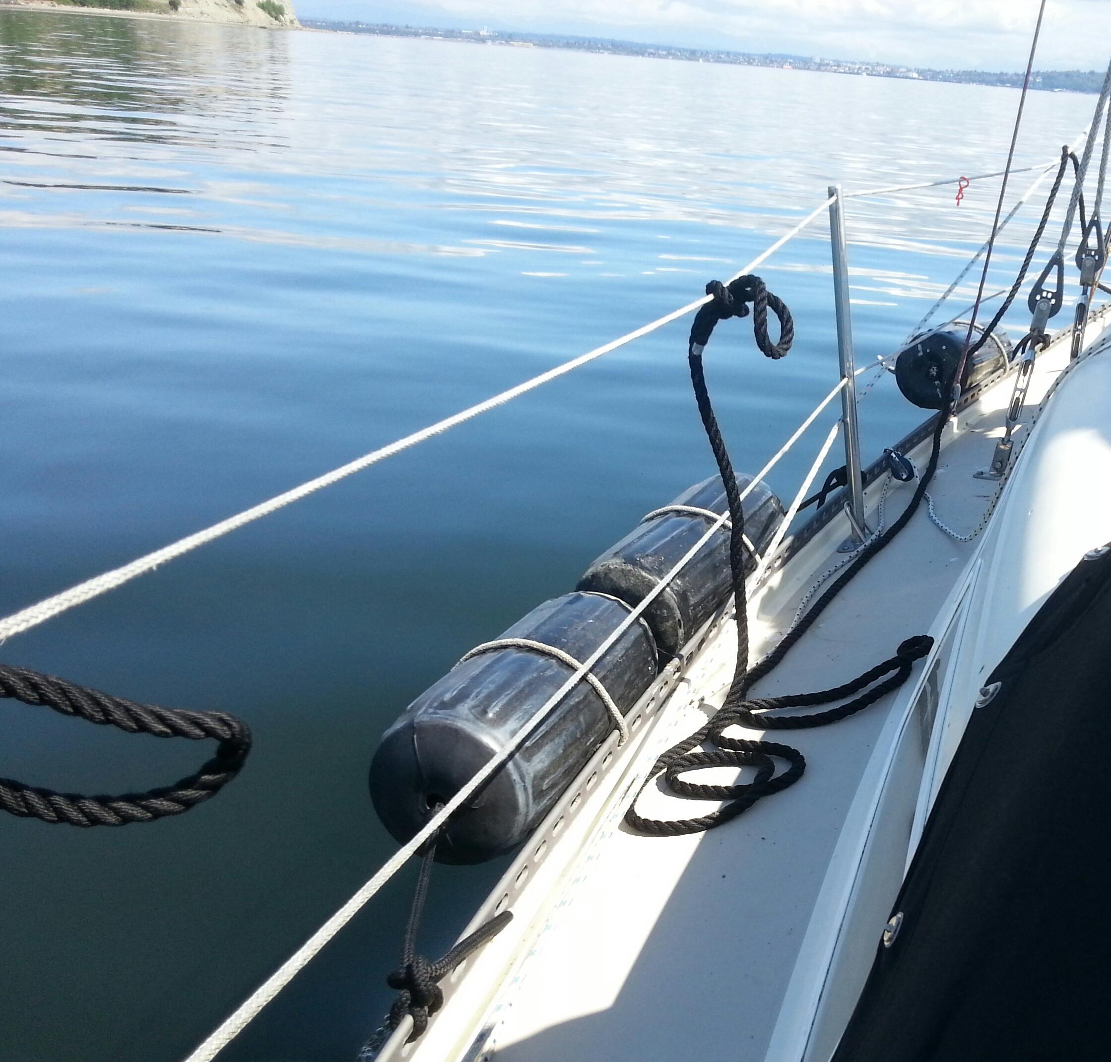 Simple fender hangers r/sailing