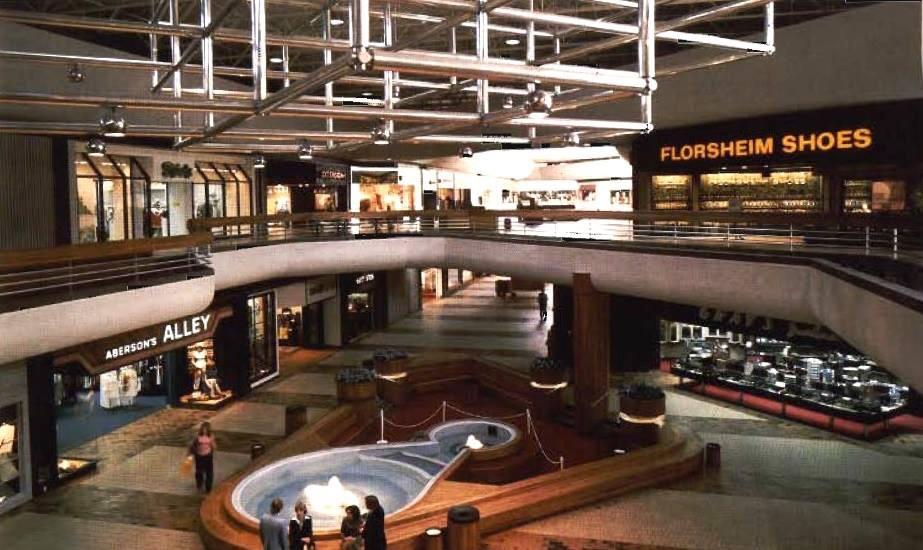Woodland Hills Malls, Tulsa, OK, circa 1976 Dayton Hudson Corp. photo