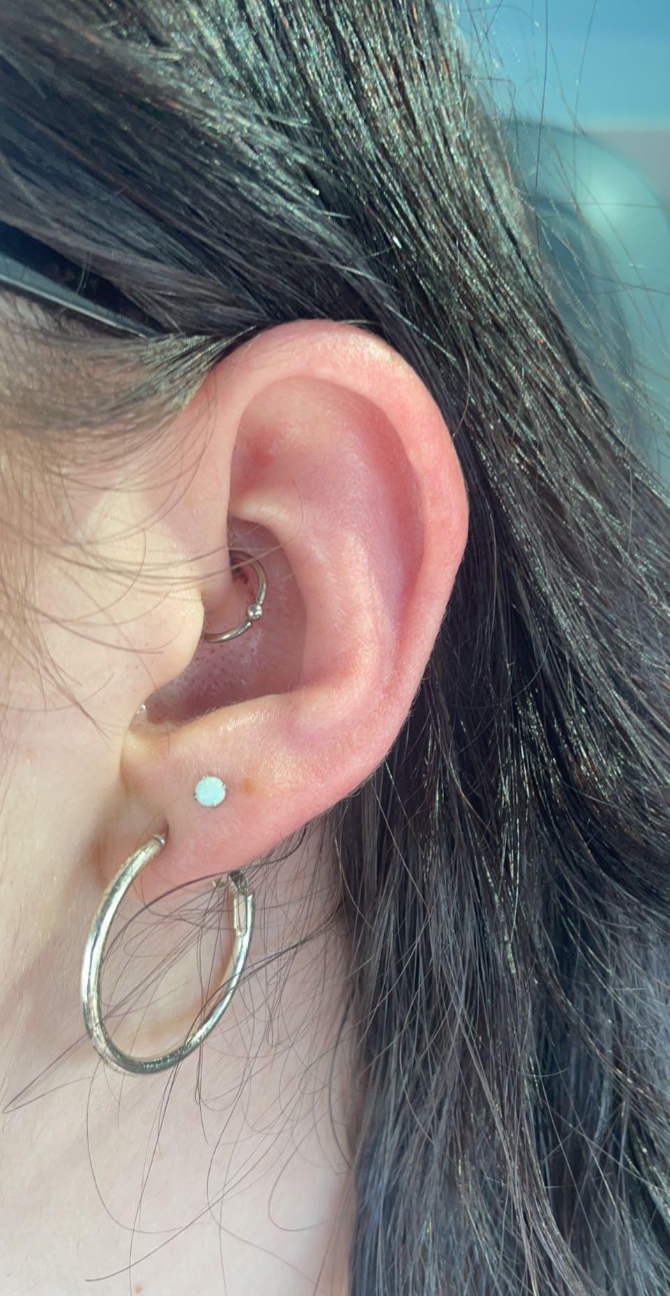 got my daith pierced yesterday! first experience with a cartilage
