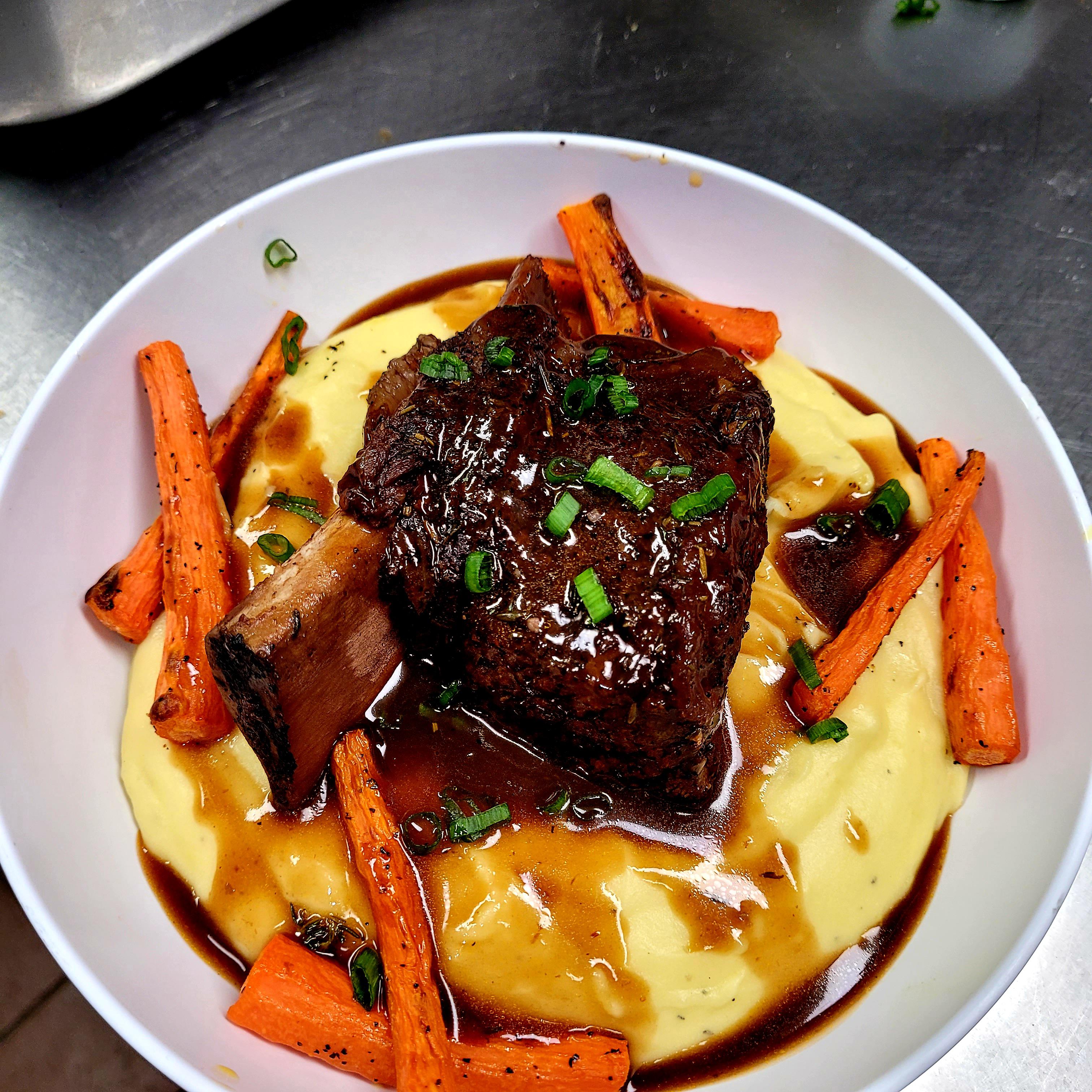 [Pro/chef] Red wine braised short rib with demi, truffle mash and candy