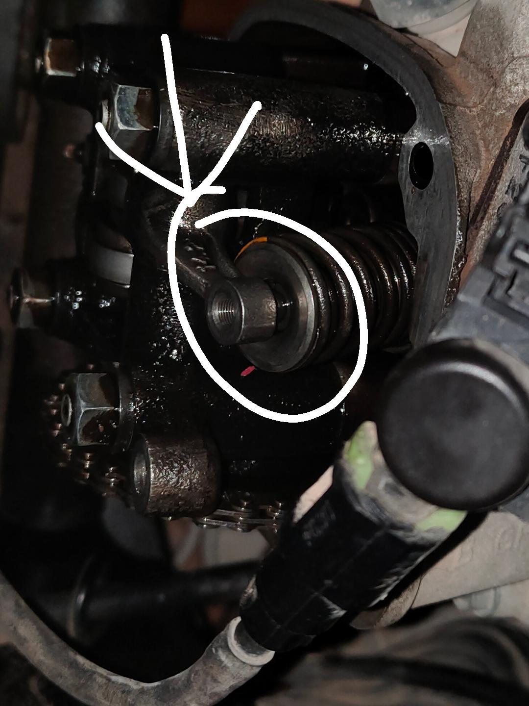 I need some help pls, the rocker arm is stuck on the valve even when I