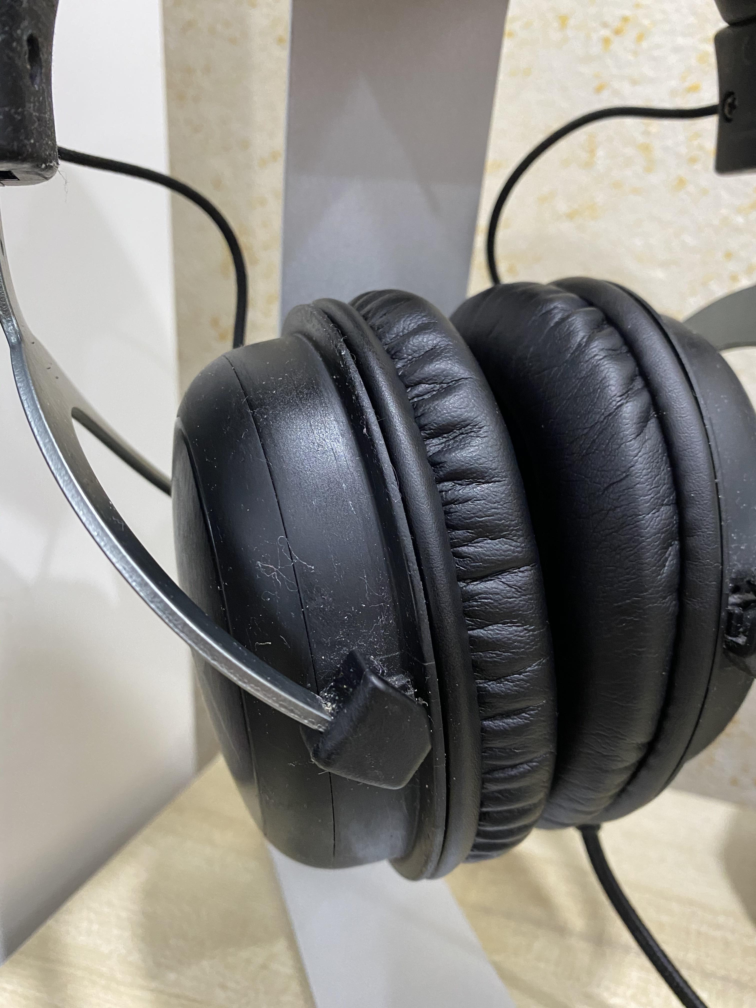 Any solutions for sticky rubber material on HyperX Cloud II? Searched