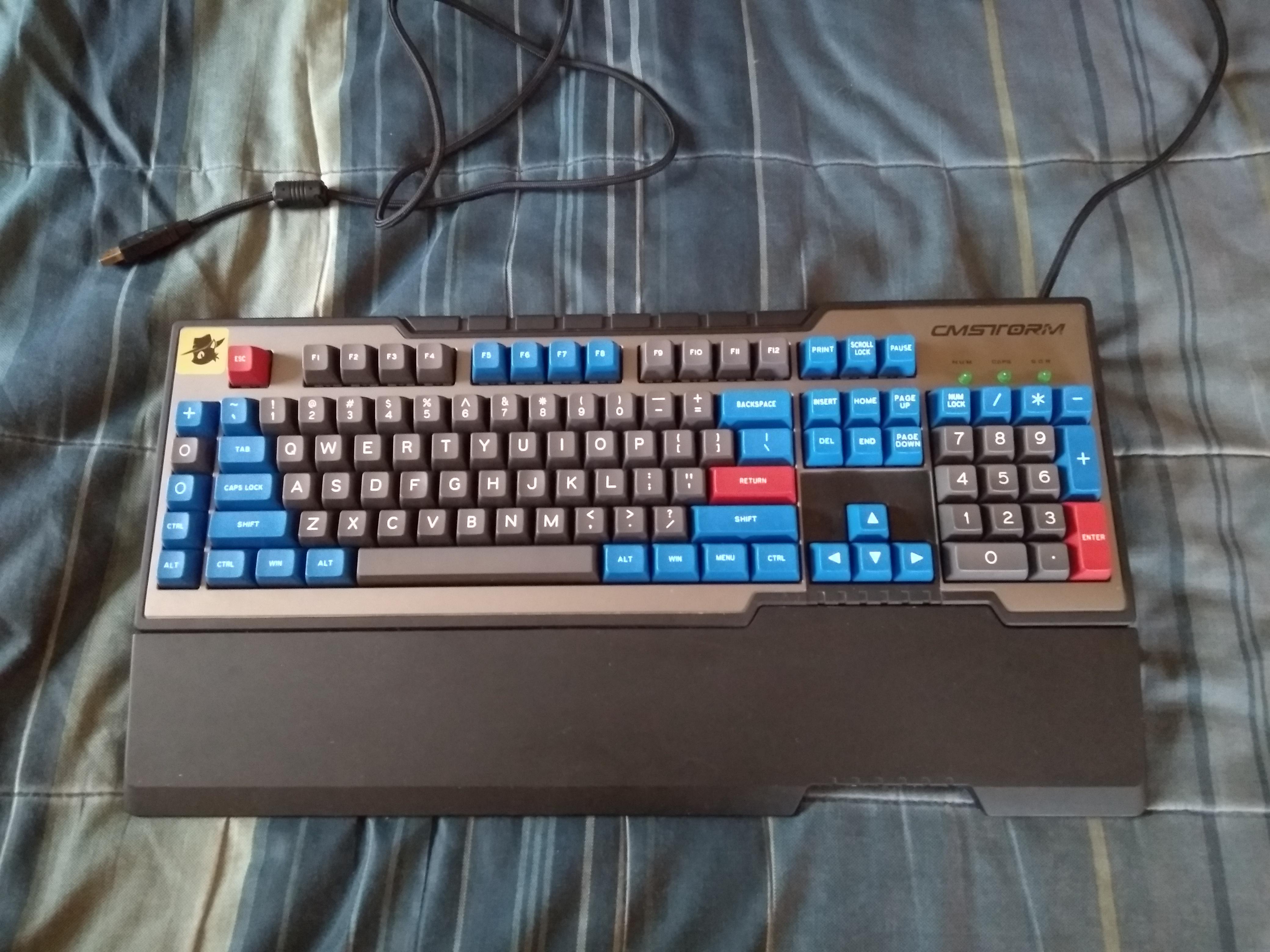 Just finished my first custom keyboard project! Handwired ANSI 104+5