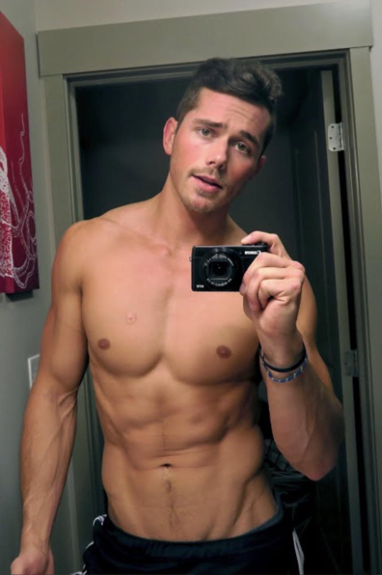 Mark E Miller : LadyBoners