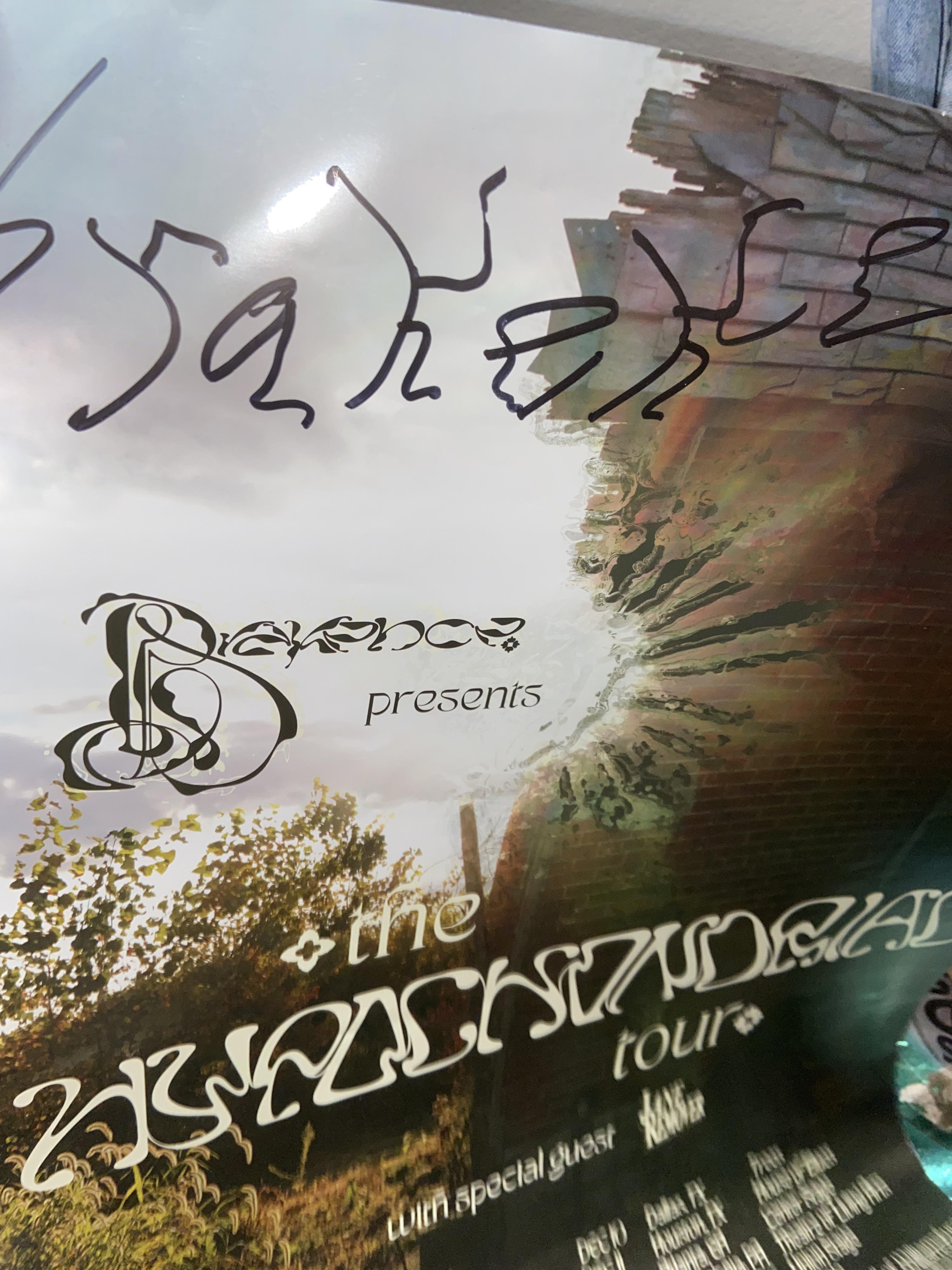 Who else has signed Brakence merch? r/brakence