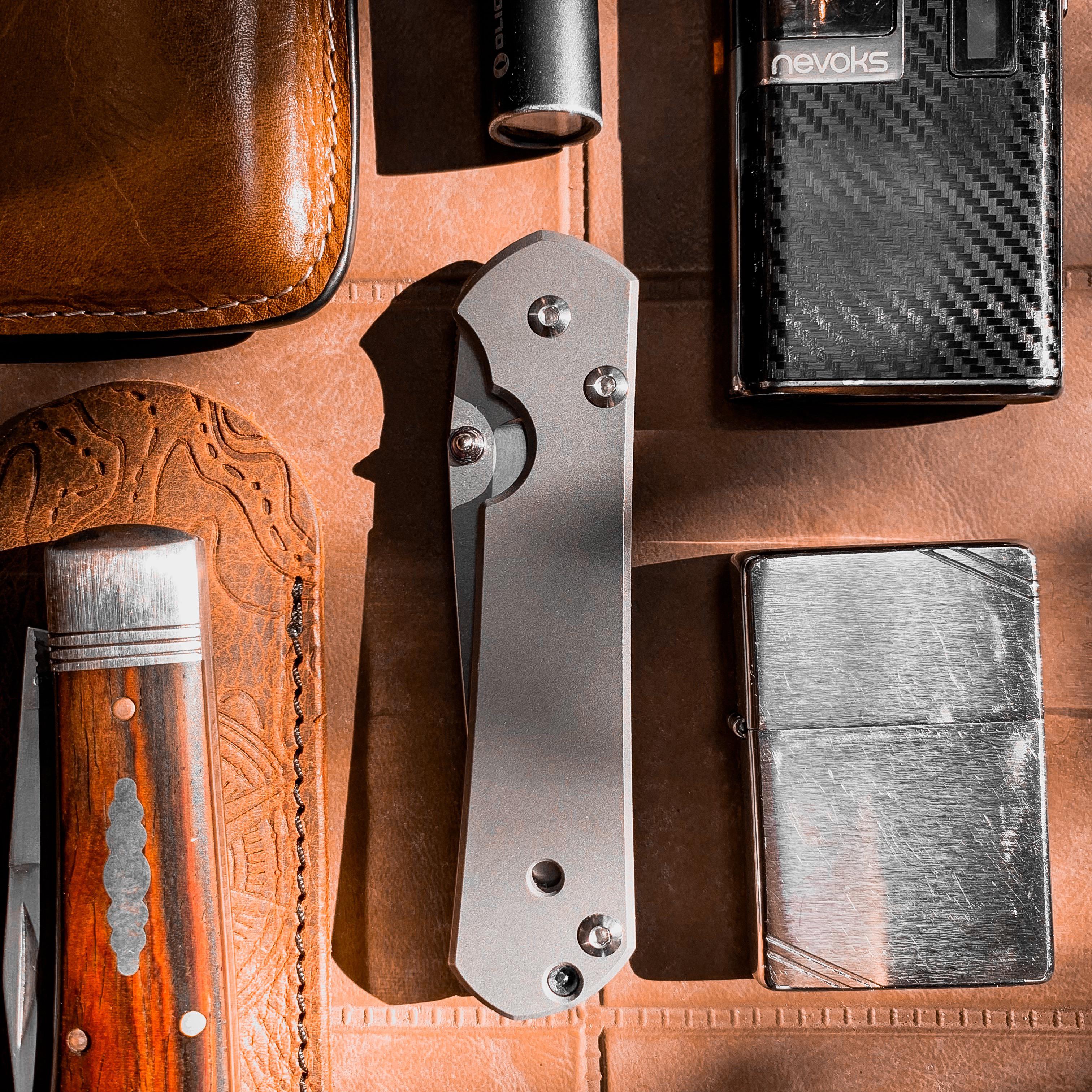 Green Thorn Small Sebenza 21 Short Review r/chineseknives