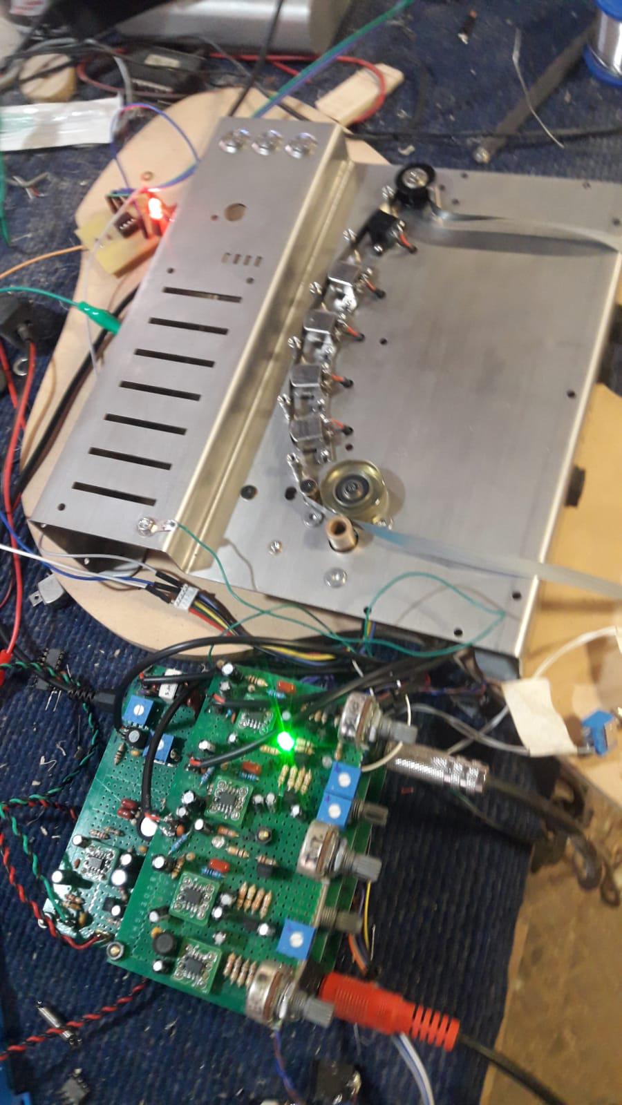 DIY tape echo DIY re201 r/diypedals