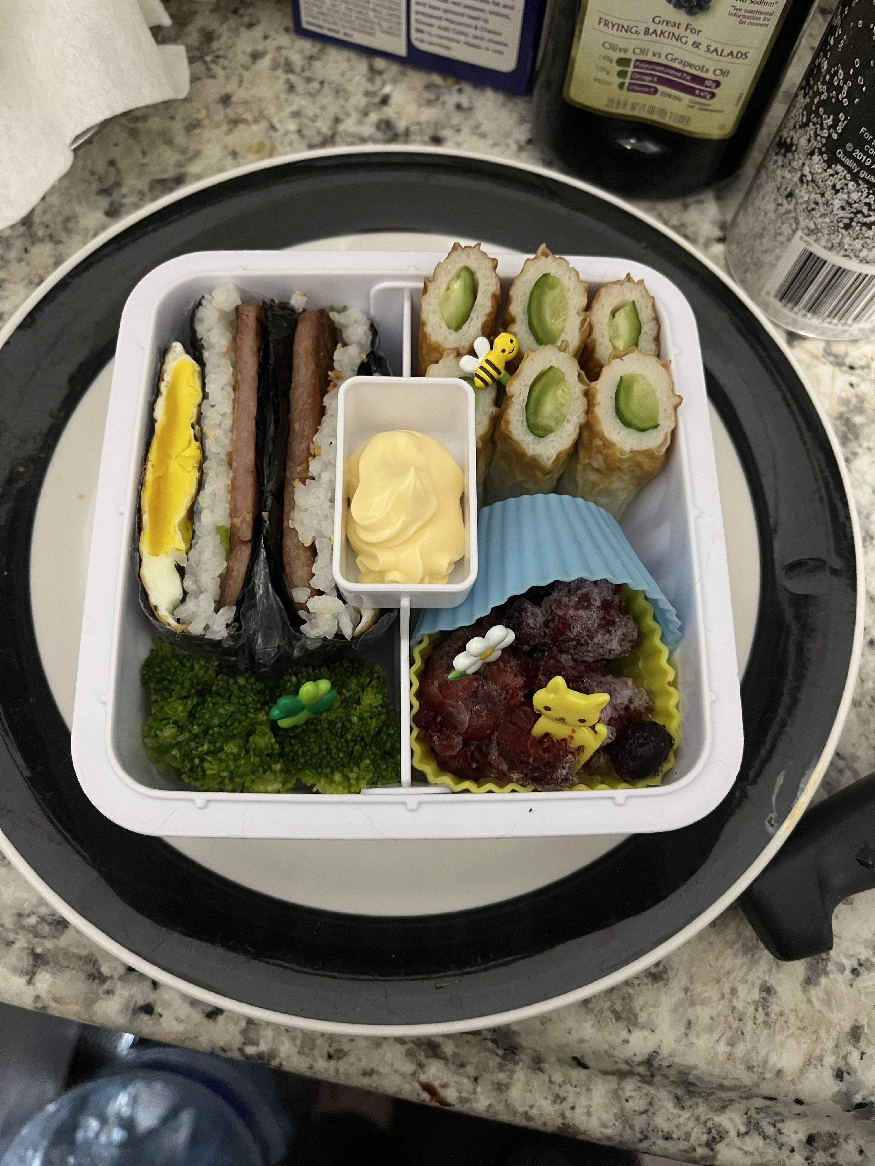spam&egg gimbap bento! the recipe i used is from Cooking Haru > r/Bento