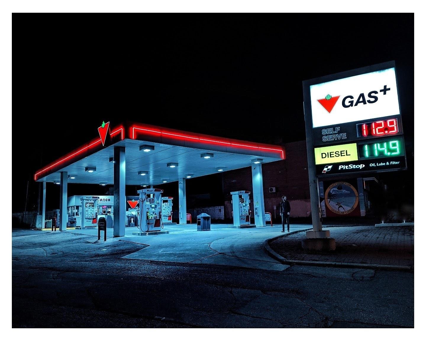 ITAP of a gas station at night. r/itookapicture