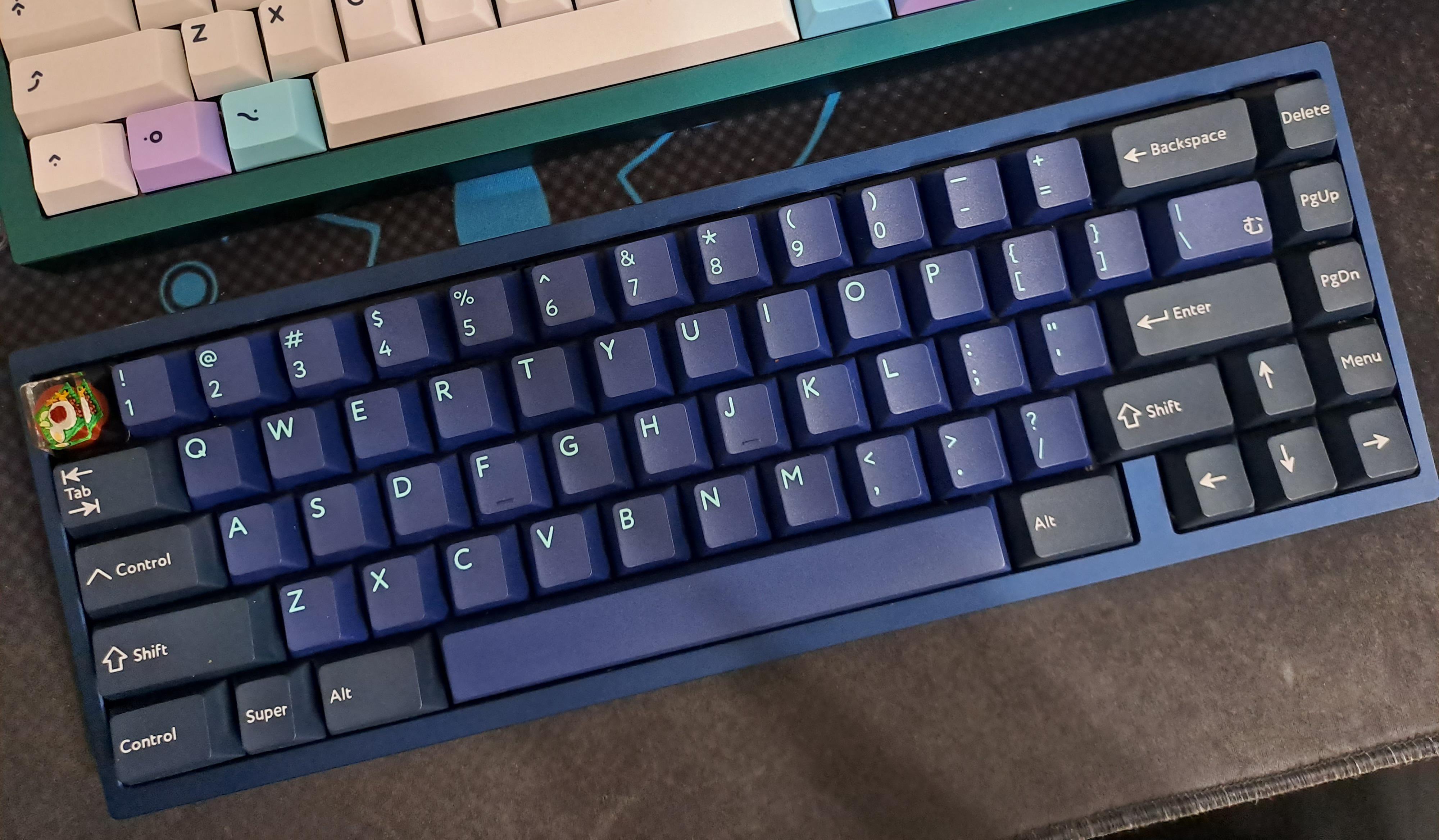 the blue caps match so nice with the board vega Pbtfans Deep Sea