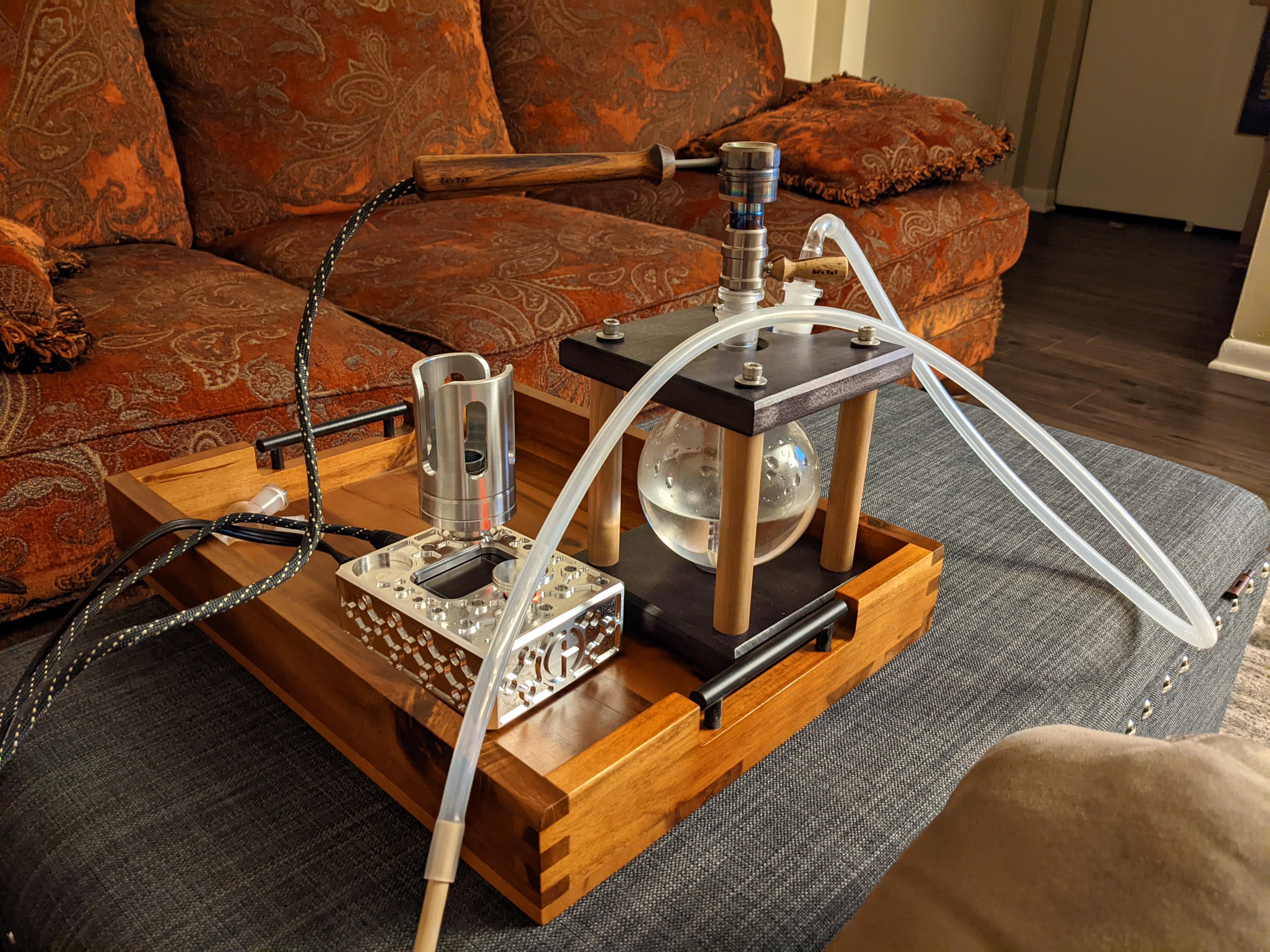 My Tabletop Bong loves the B1 r/CannabisHardware