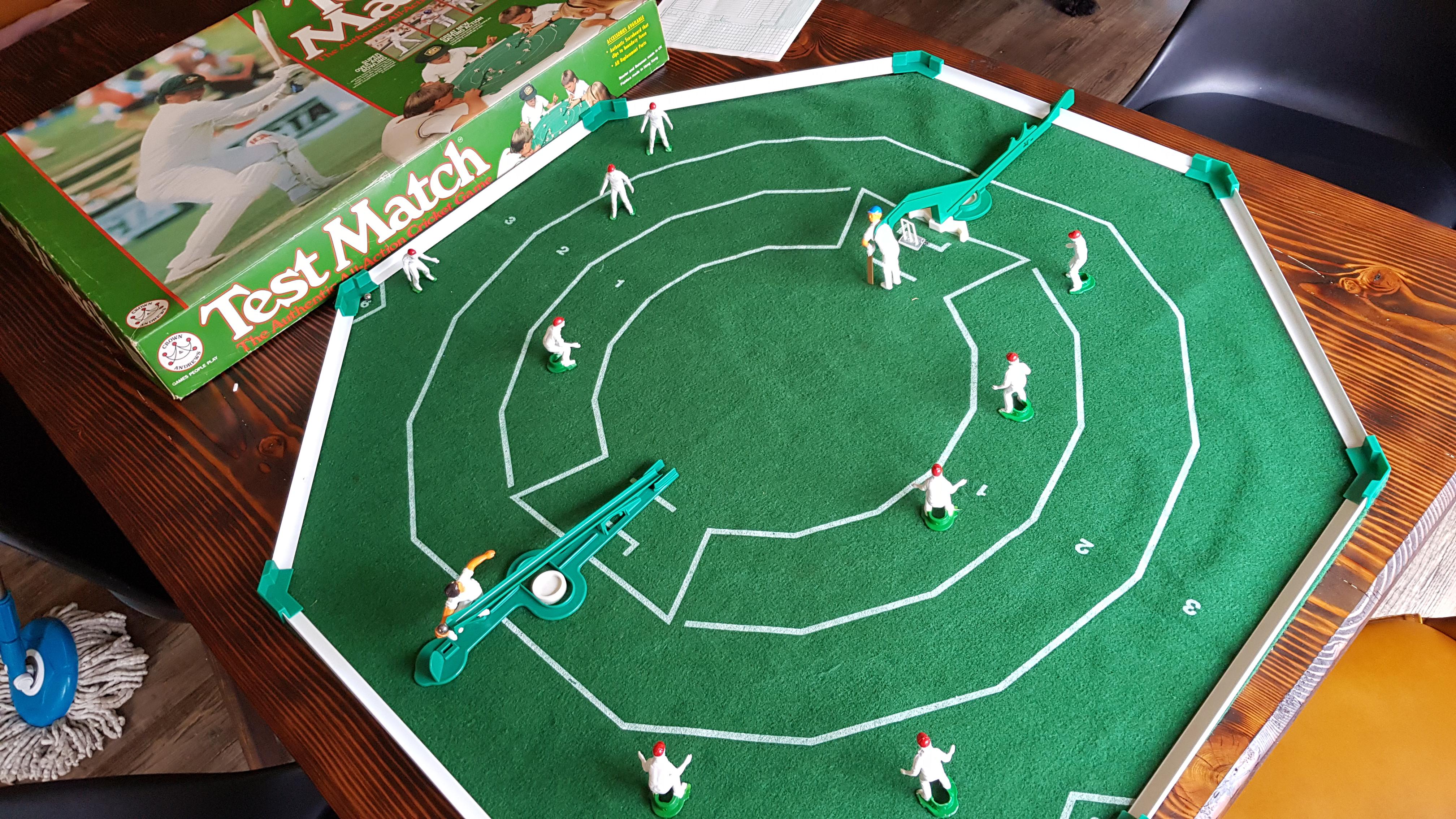 Test Match' Cricket Board Game (1998), 59 OFF
