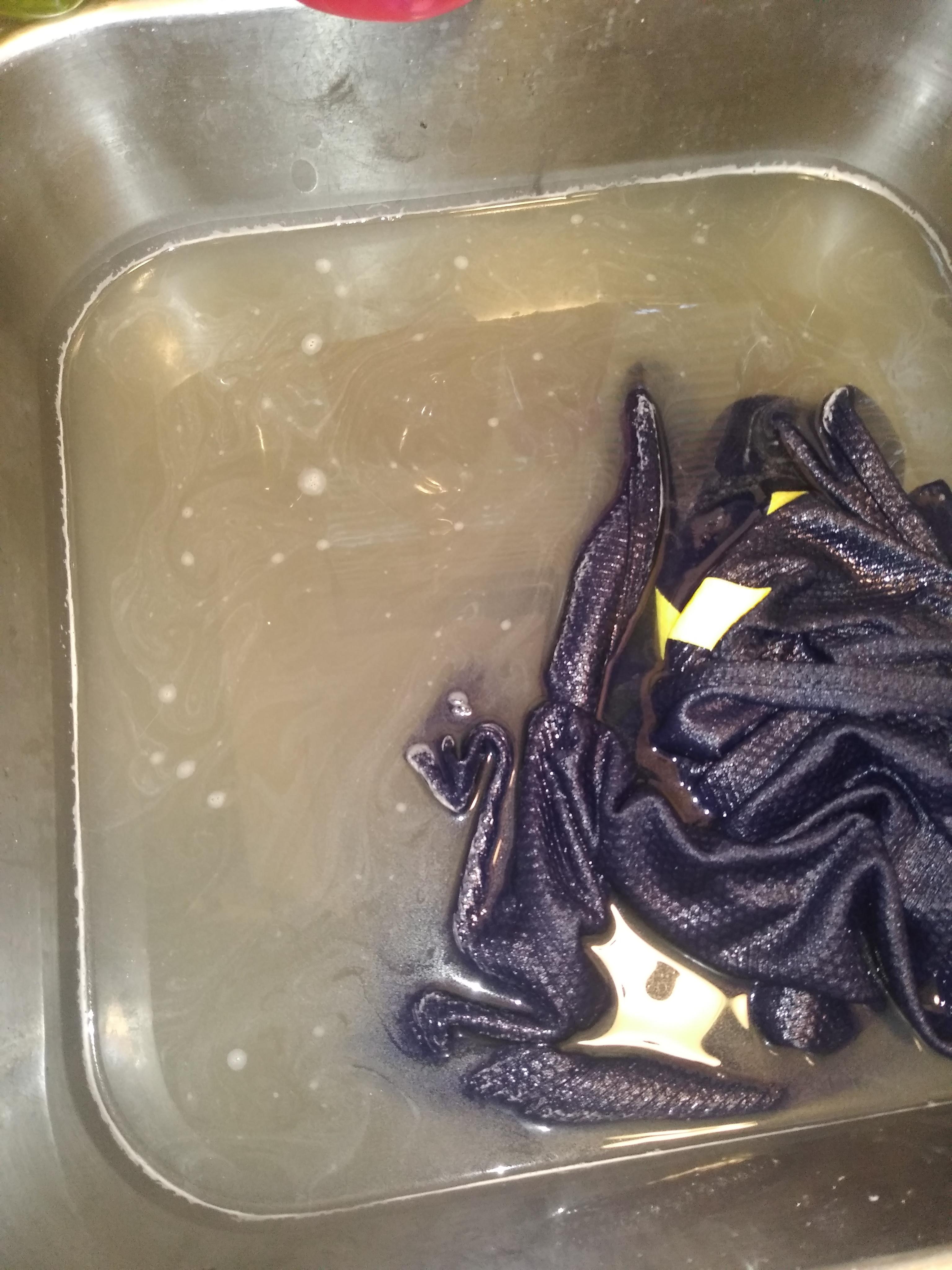 Washing my Walmart vest r/walmart