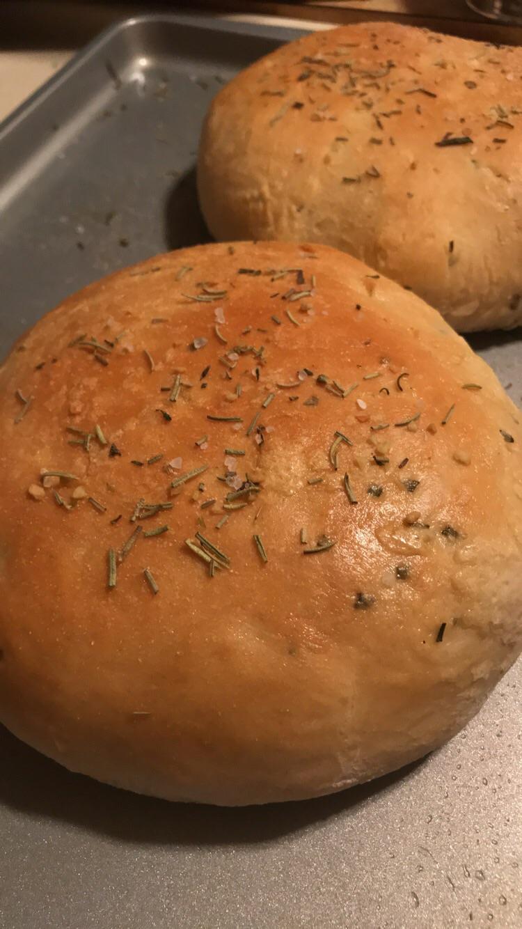 [Homemade] rosemary olive oil bread! r/food