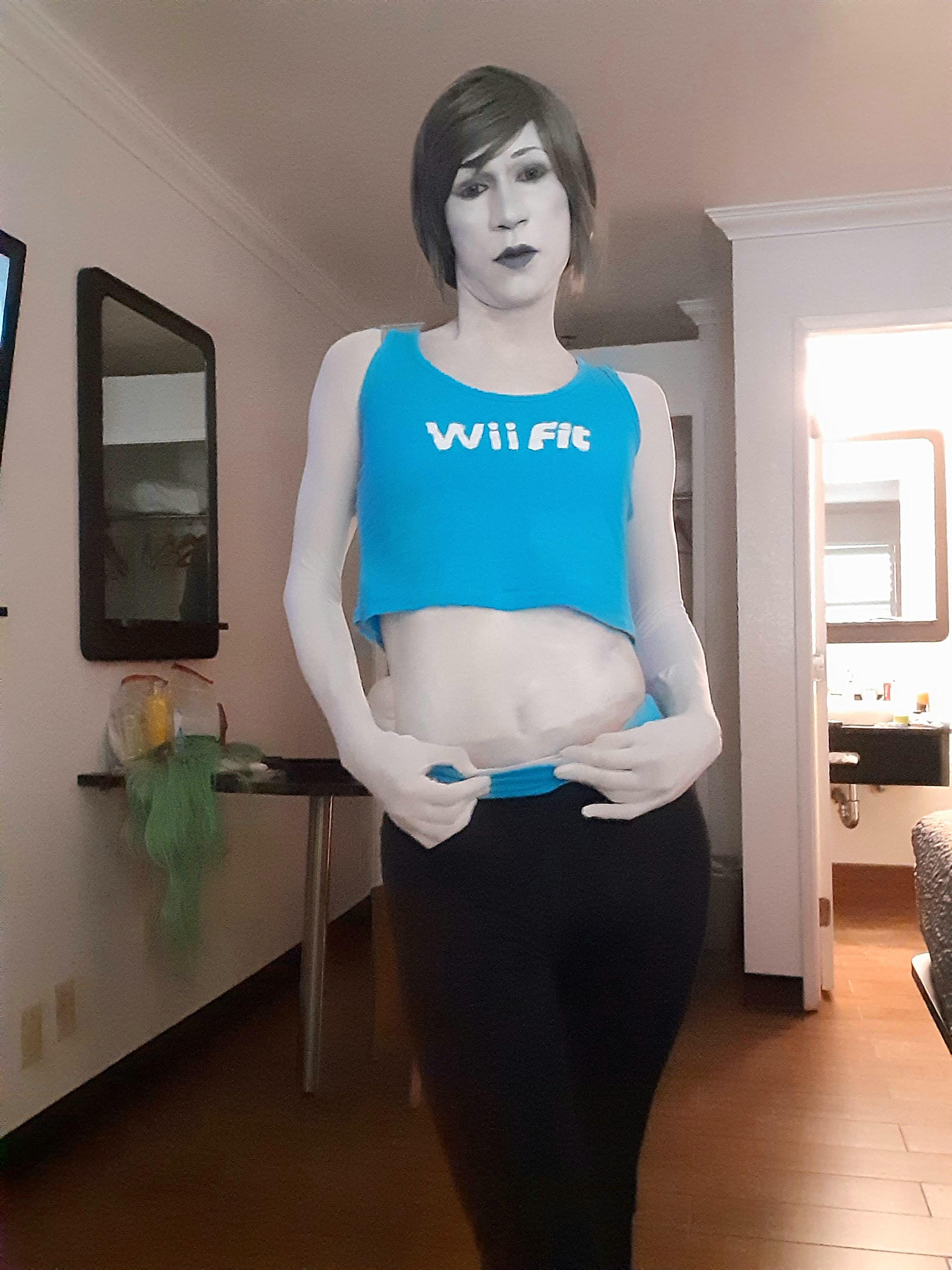 [Self] Wii Fit Trainer staying fit! crossplay