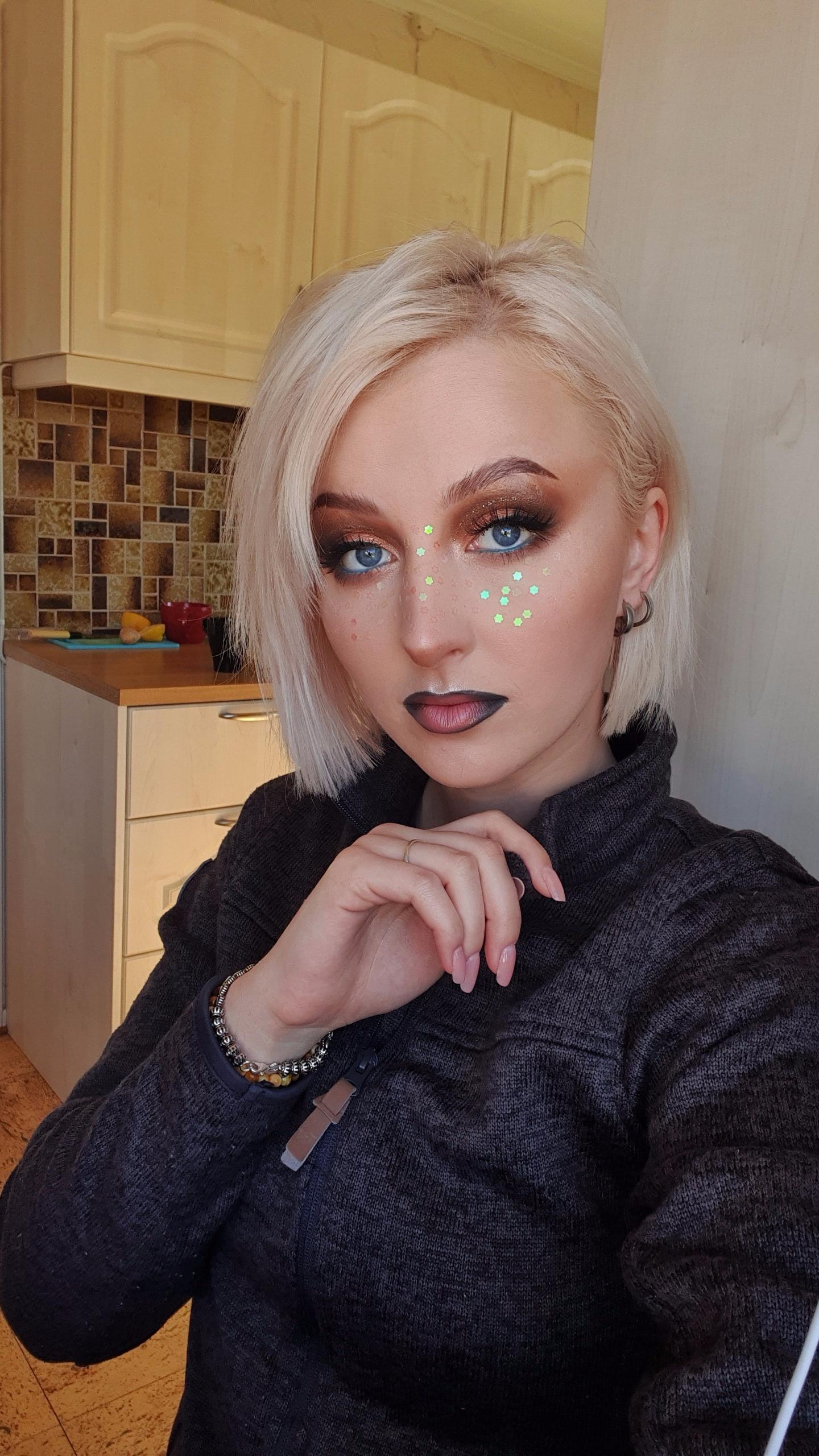 Short hair makes this look so much cooler. Tried a long wig over it and