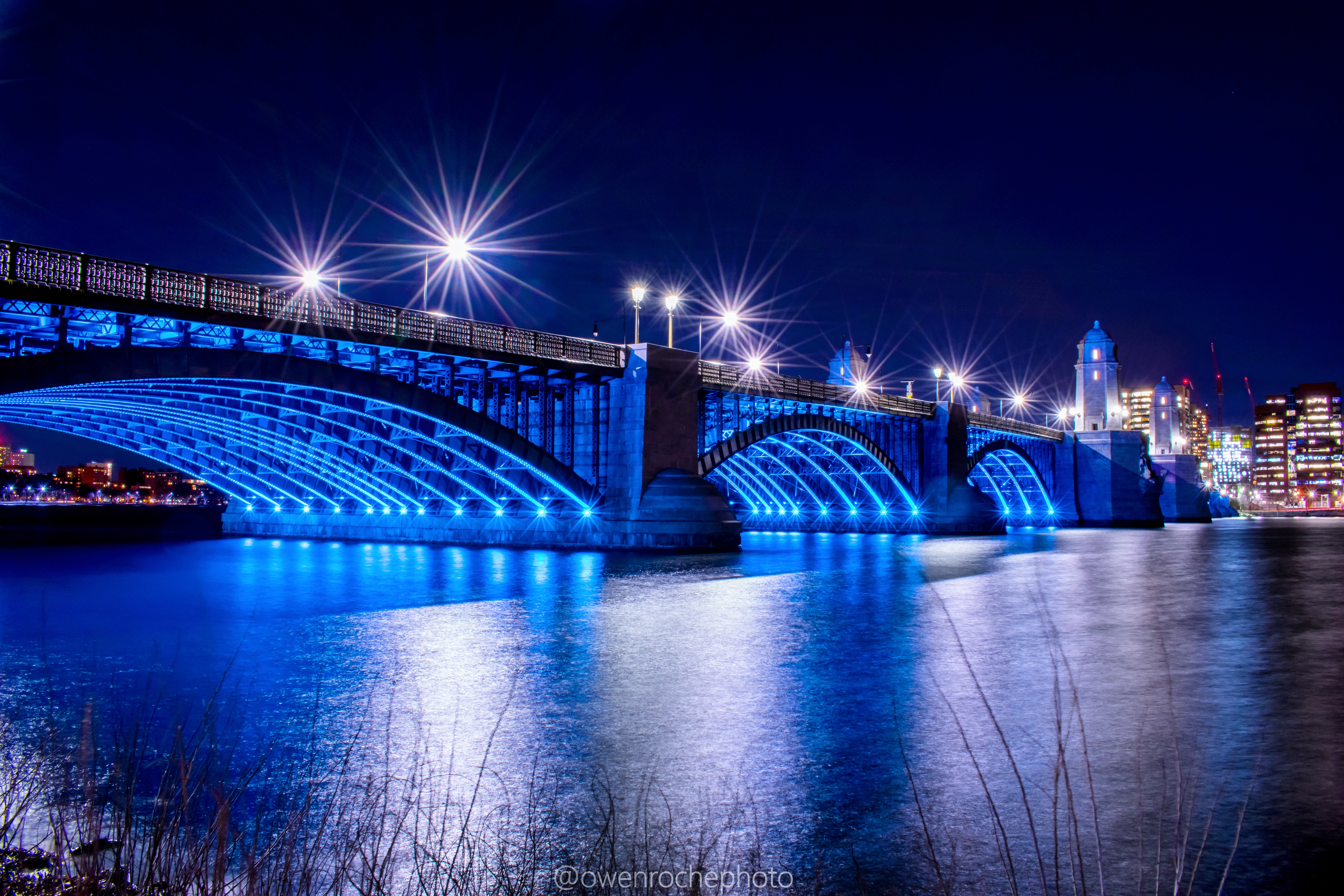 Longfellow Bridge in Boston/Cambridge MA 25s exposure [OC] [6000 x