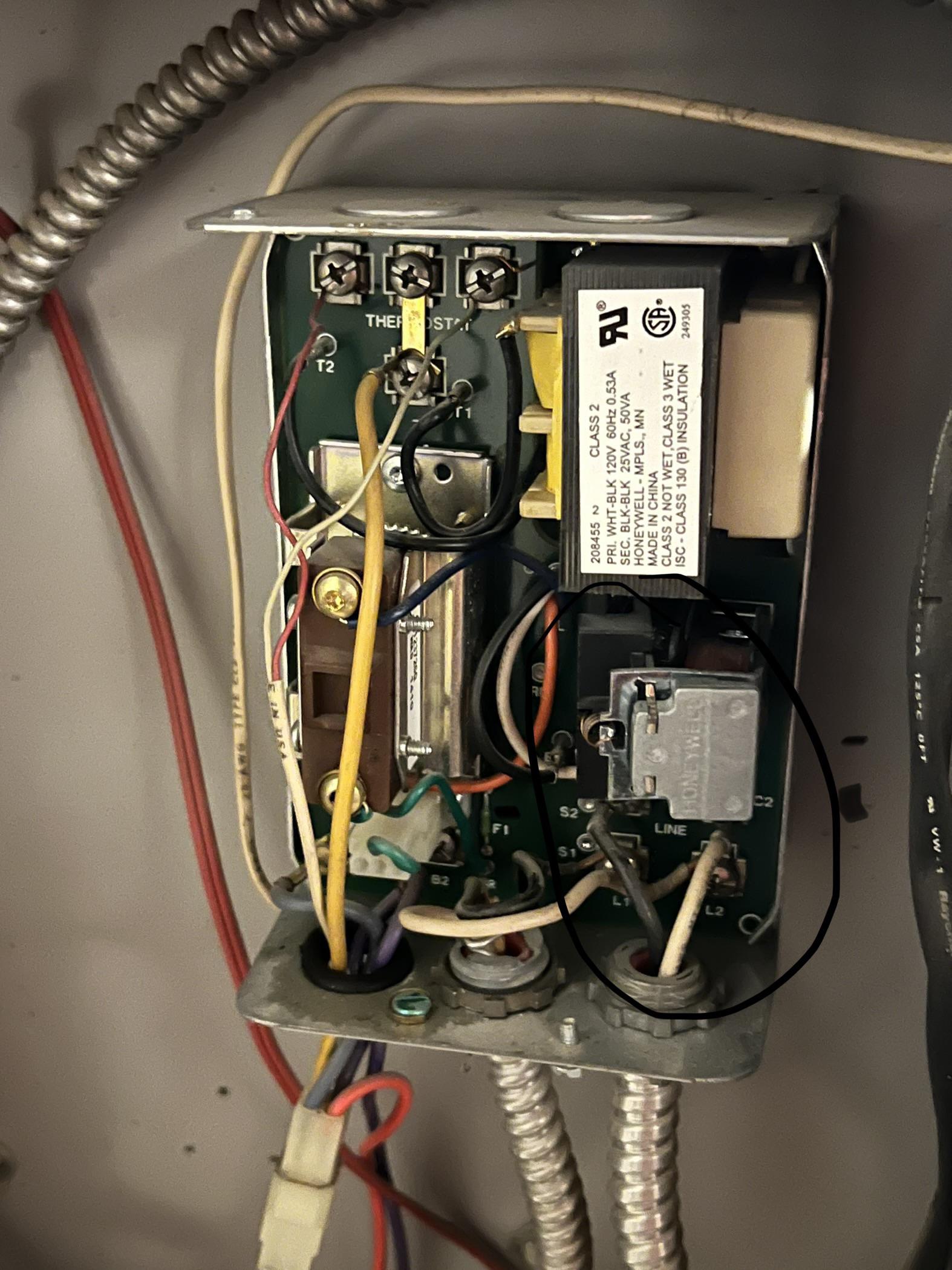 Boiler help. Does anyone know what the circled part is called/does