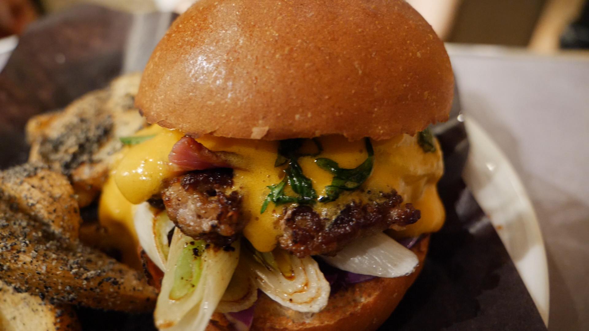 Japanese Sukiyaki Bacon Cheeseburger [1920x1080] r/FoodPorn