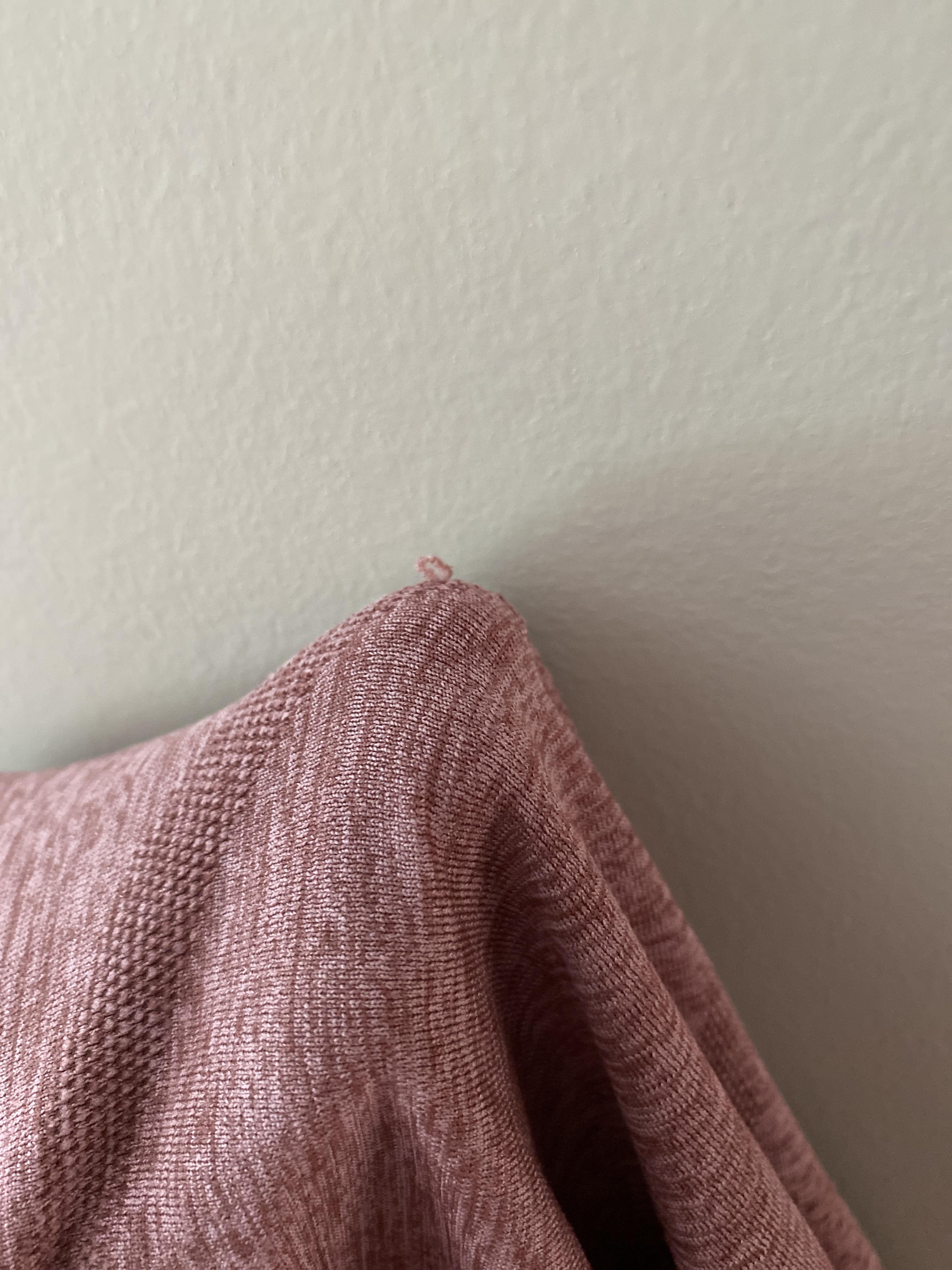 Help! How do I fix this snag on my swiftly? r/lululemon