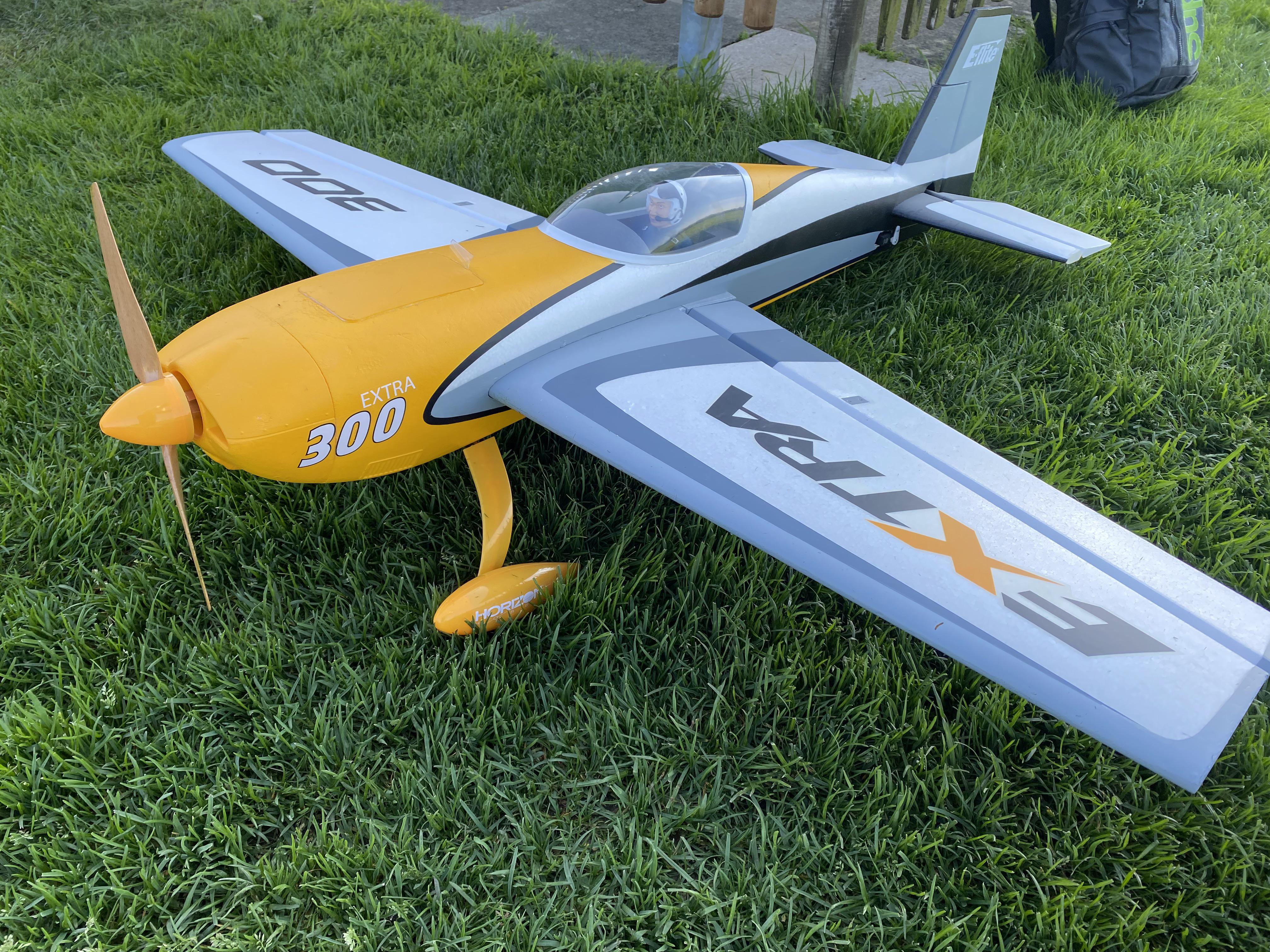 Extra 300 : r/RCPlanes