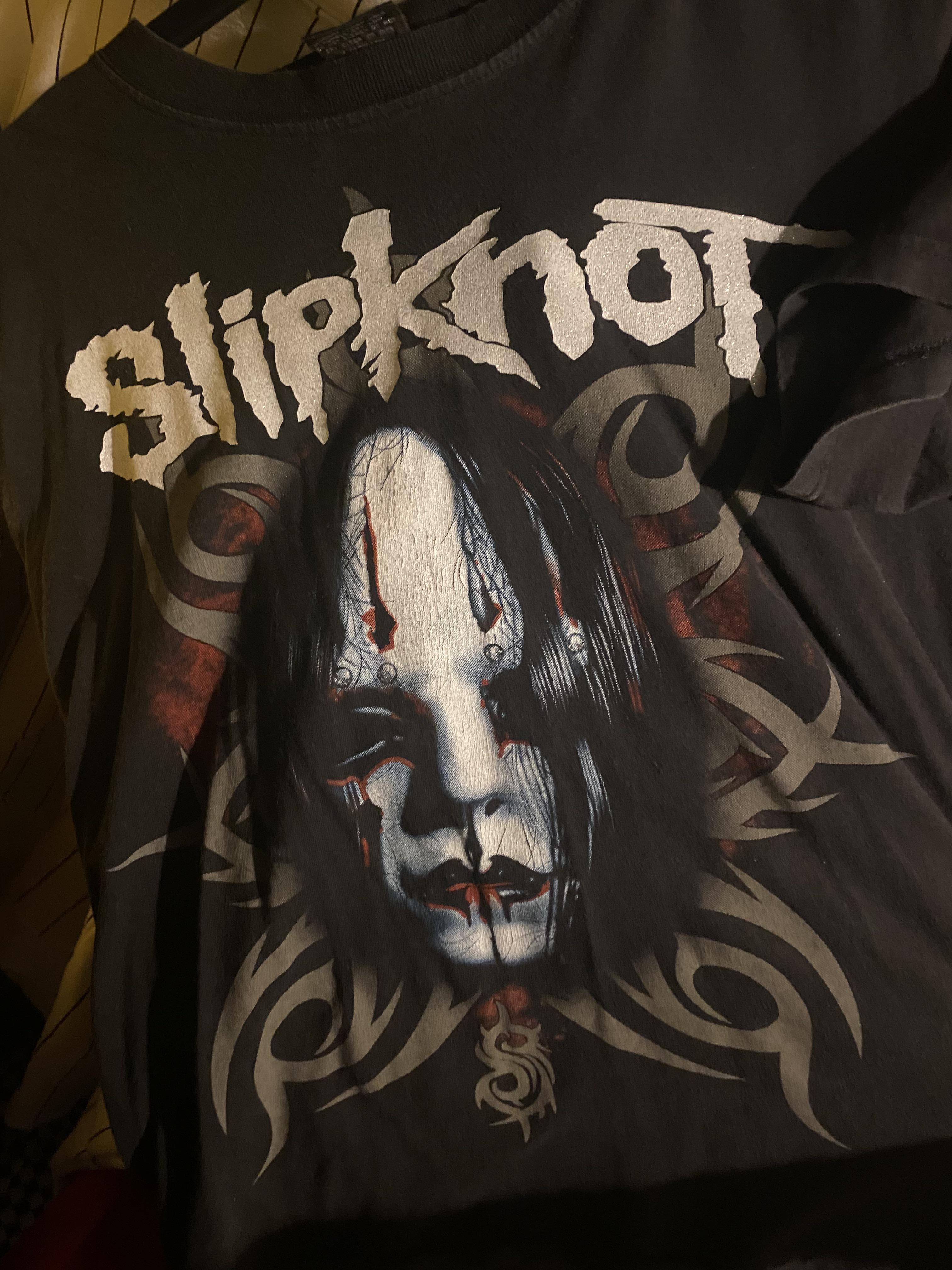 I remember when I was 7/8 when I just discovered Slipknot I bought this