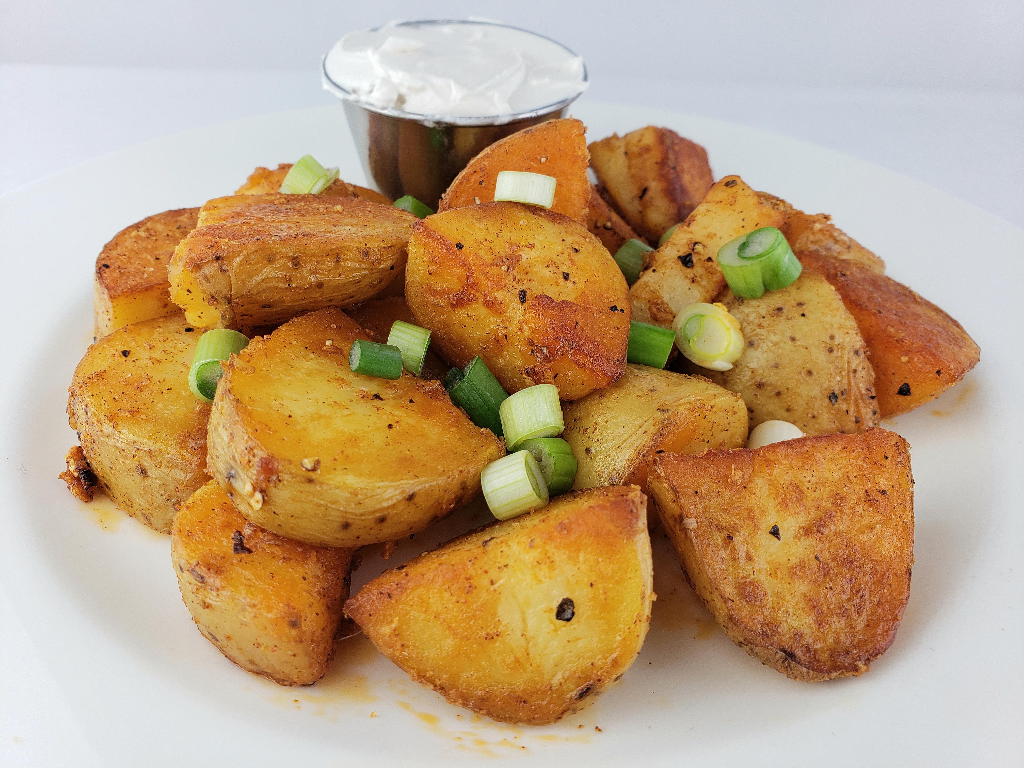 "SMOKED PAPRIKA SKILLET POTATOES" r/veganrecipes