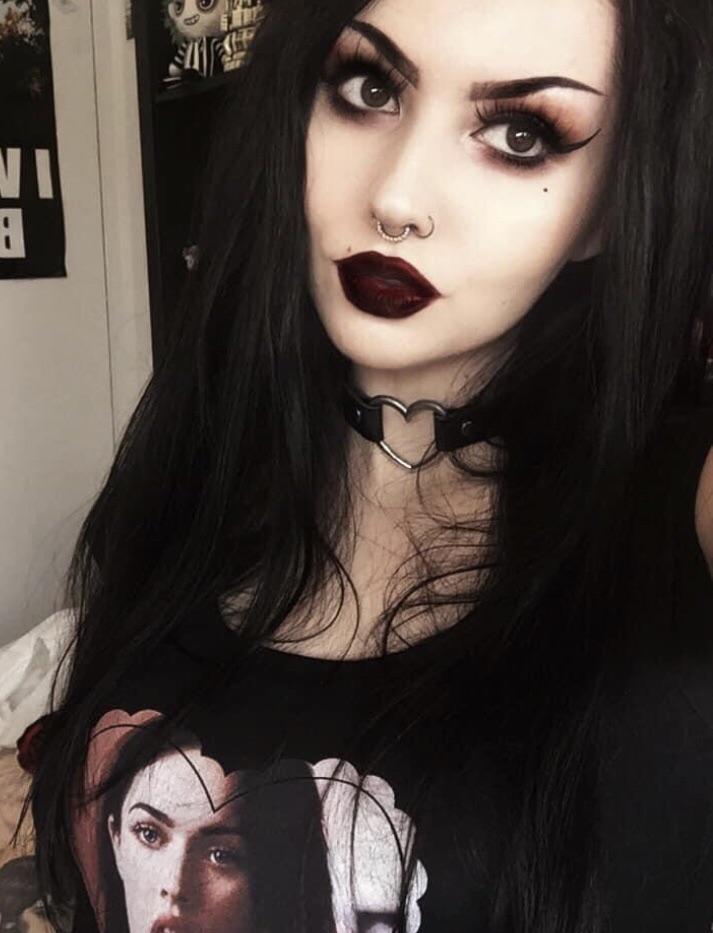 I have never posted a pic on reddit before but hello I am fellow goth