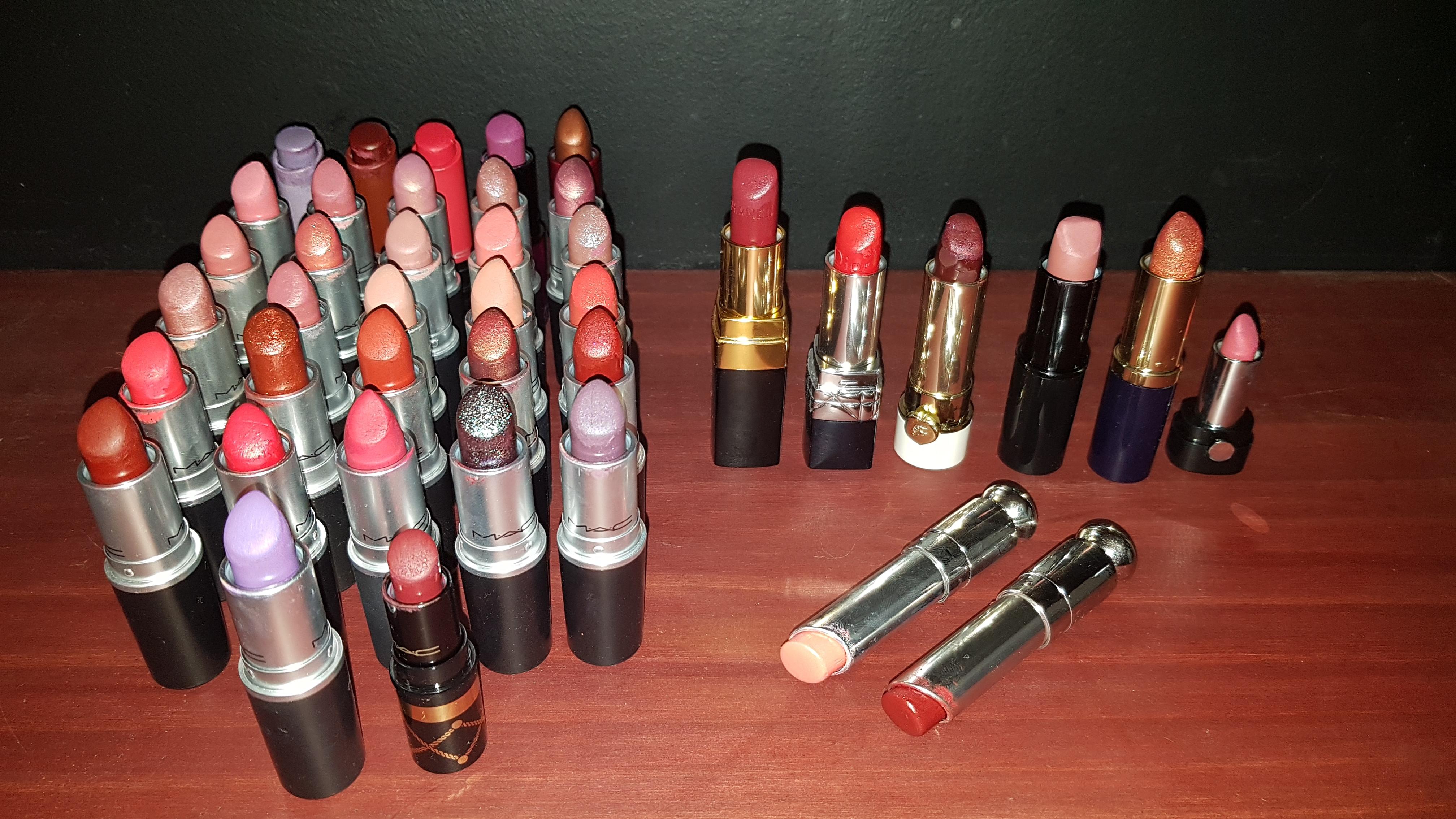 My bullet lipstick collection! r/makeupflatlays
