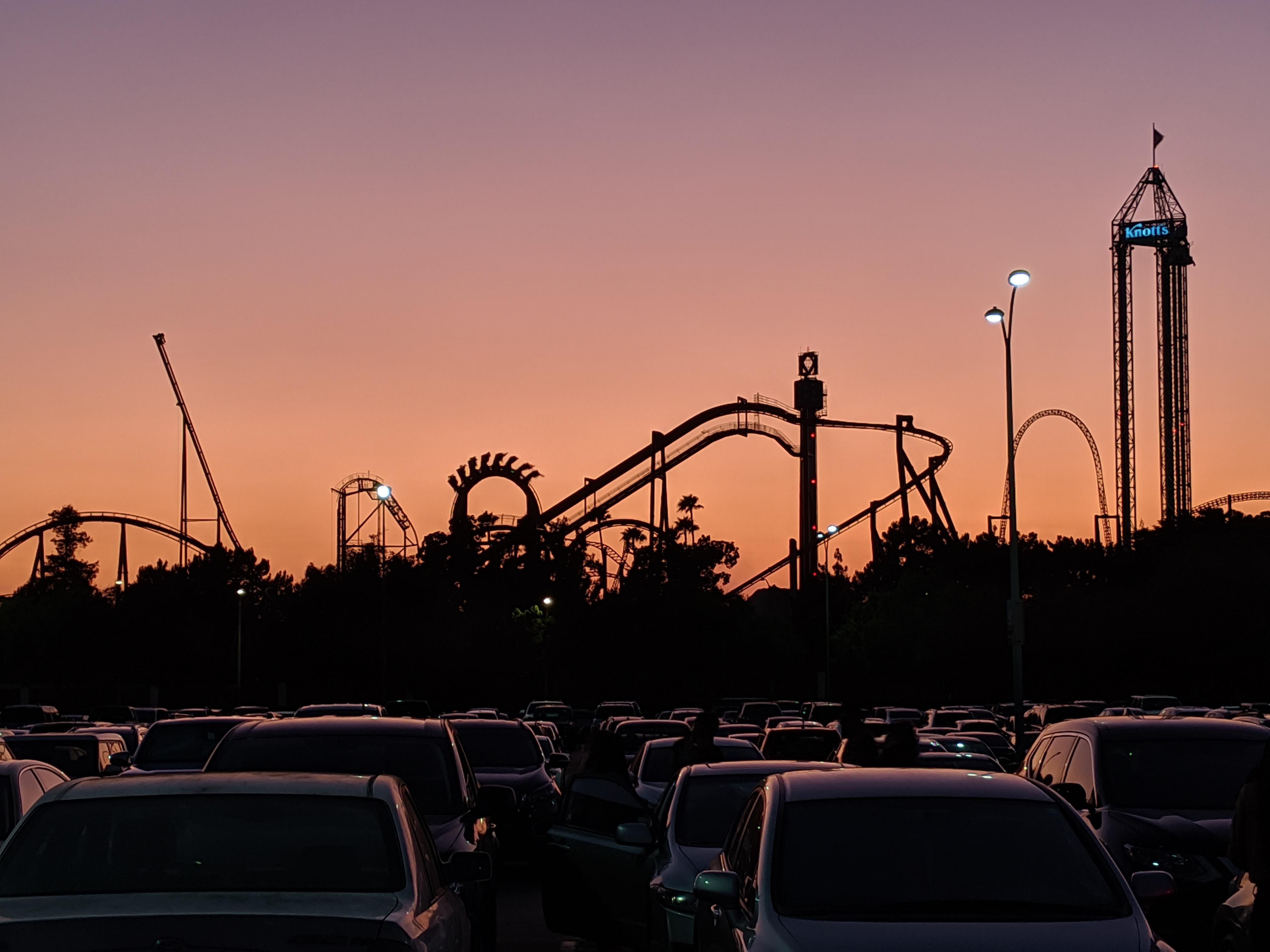 Opening night of Knott's Scary Farm 🎃 r/rollercoasters