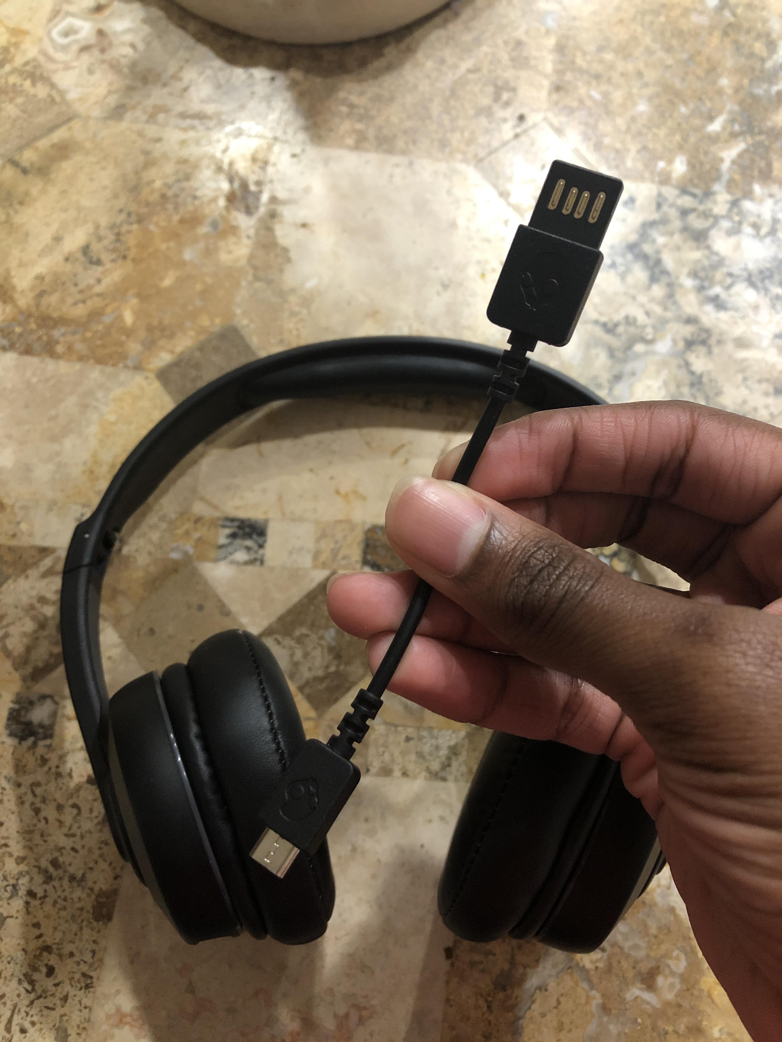 I recently bought the cassette wireless/wired and I don’t understand